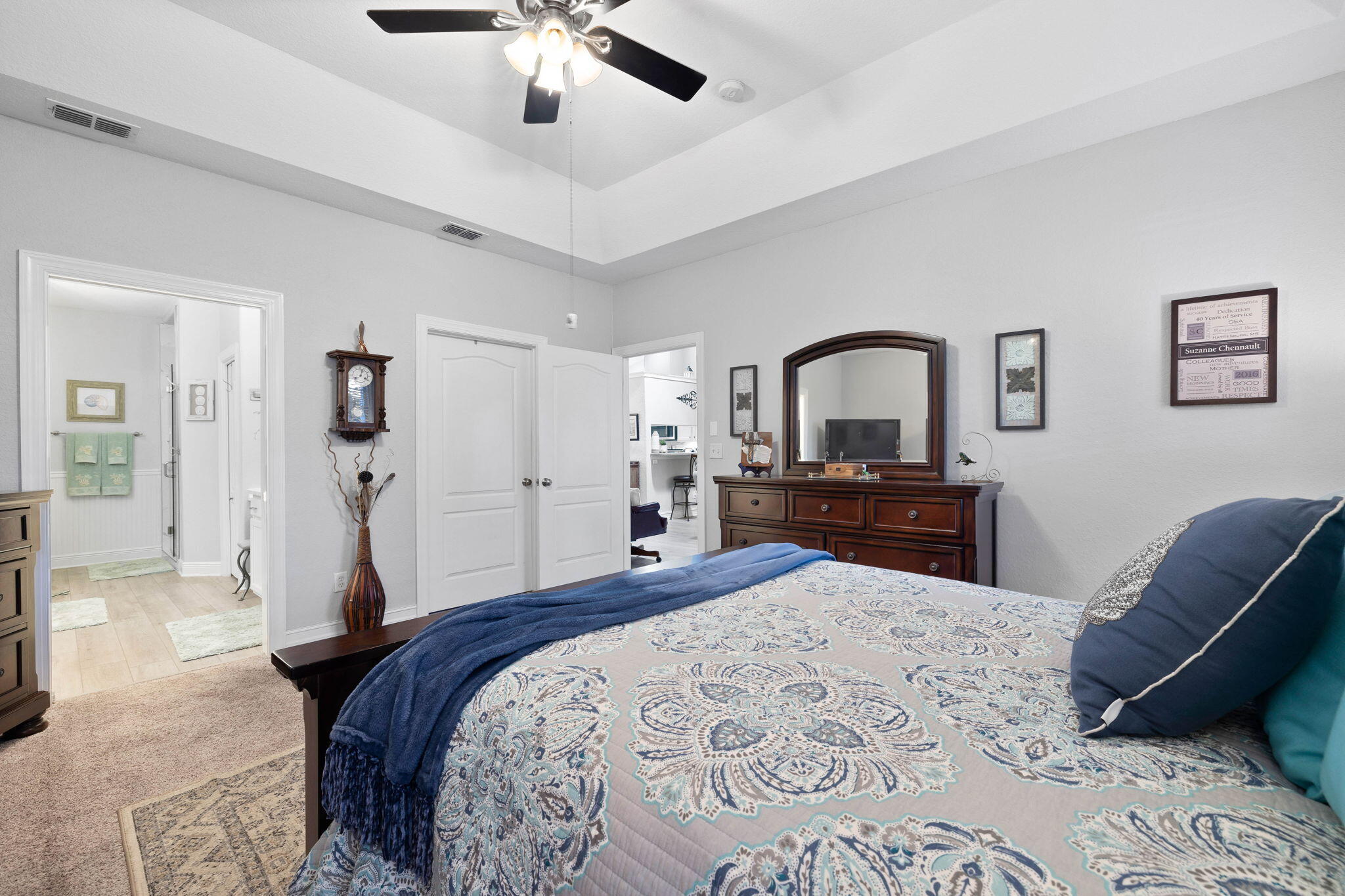 DIAMOND LAKES - Residential