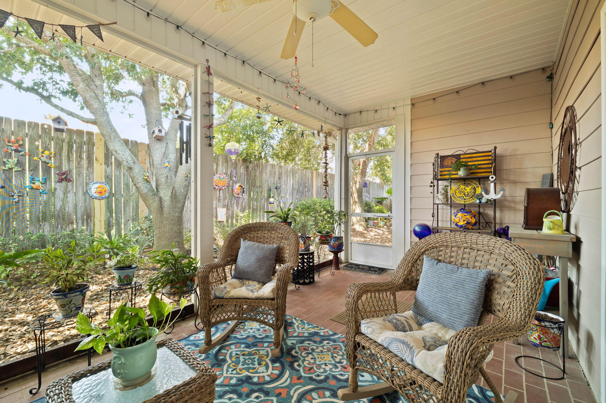 DIAMOND LAKES - Residential