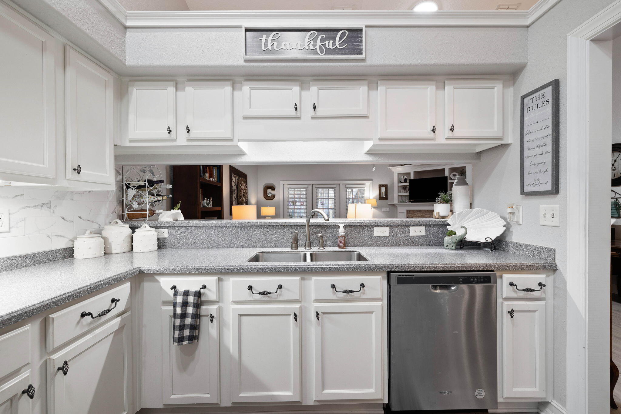 DIAMOND LAKES - Residential