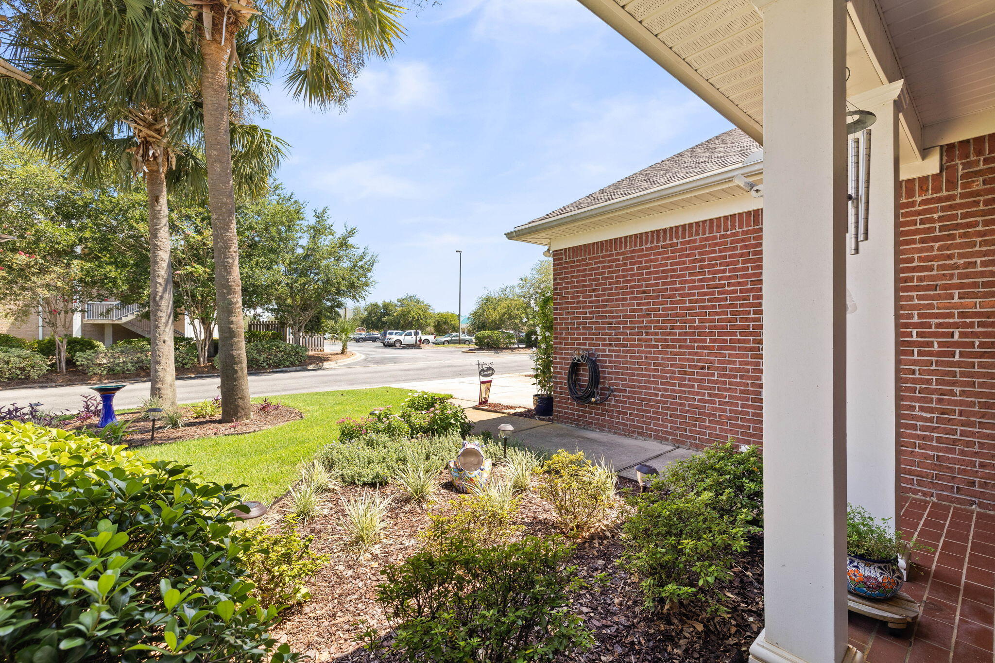 DIAMOND LAKES - Residential