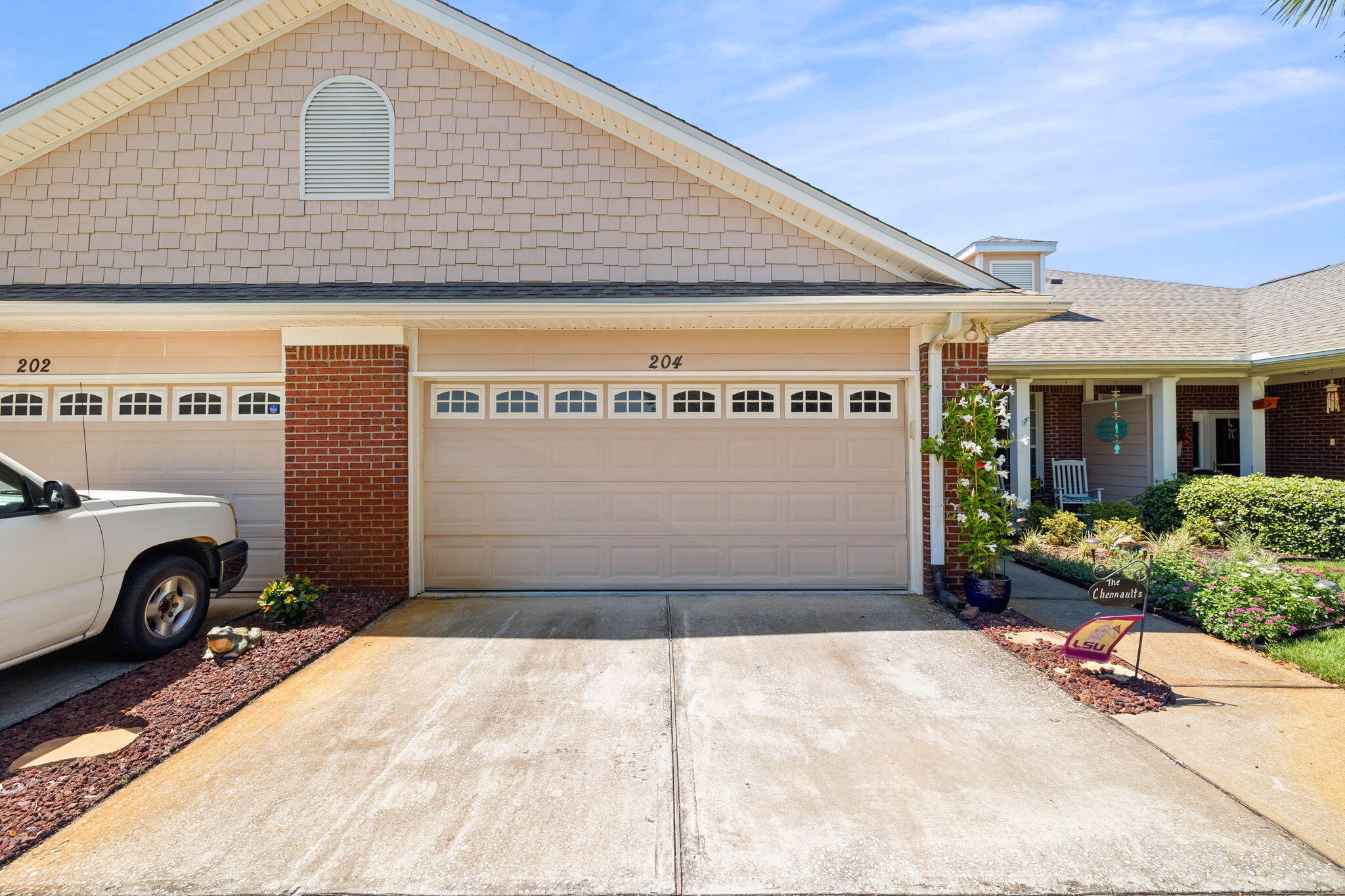 DIAMOND LAKES - Residential