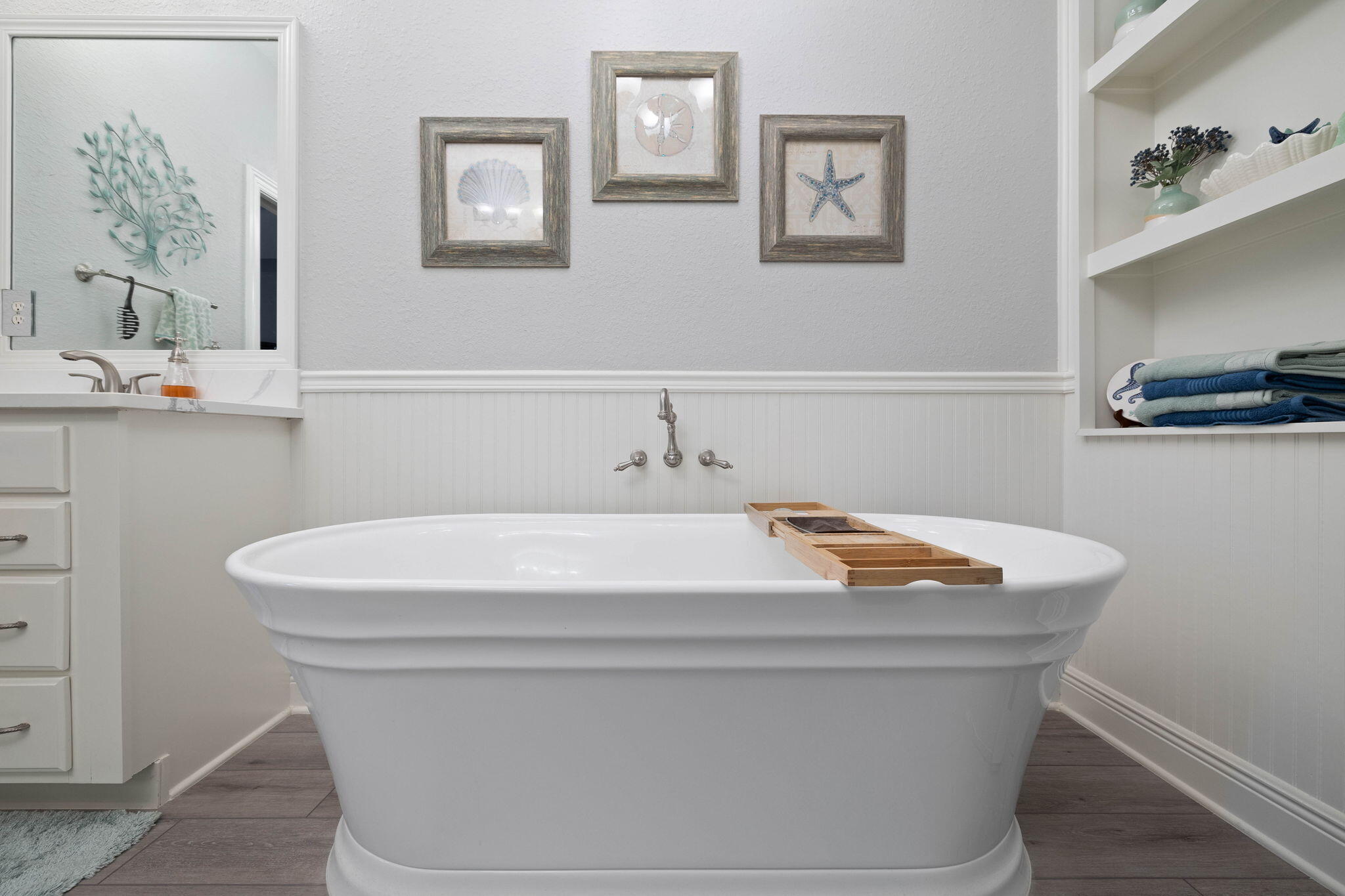 DIAMOND LAKES - Residential