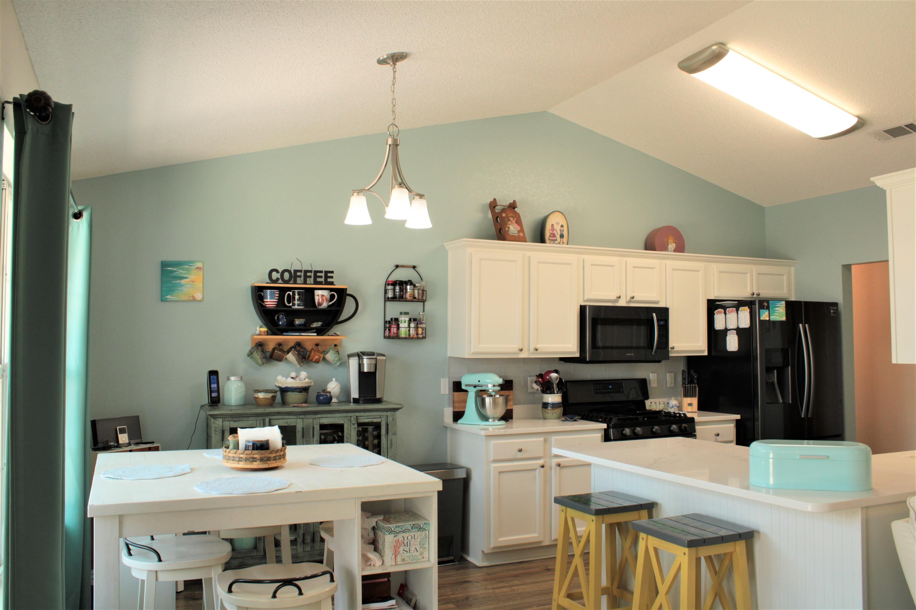 BAYSIDE - Residential