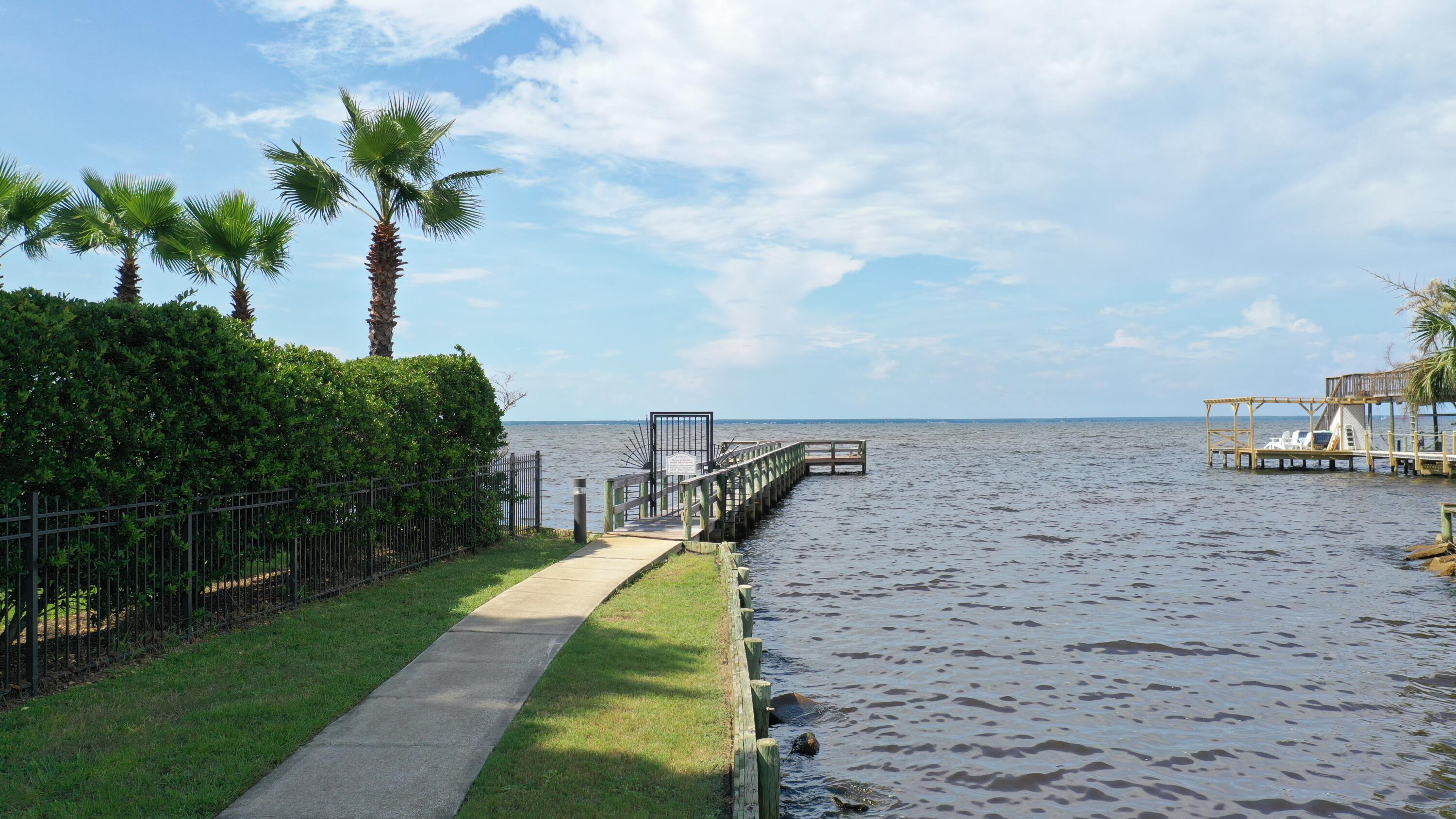 BAYSIDE - Residential