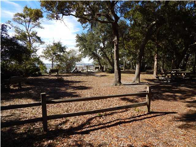 LAKE PIPPIN - Residential