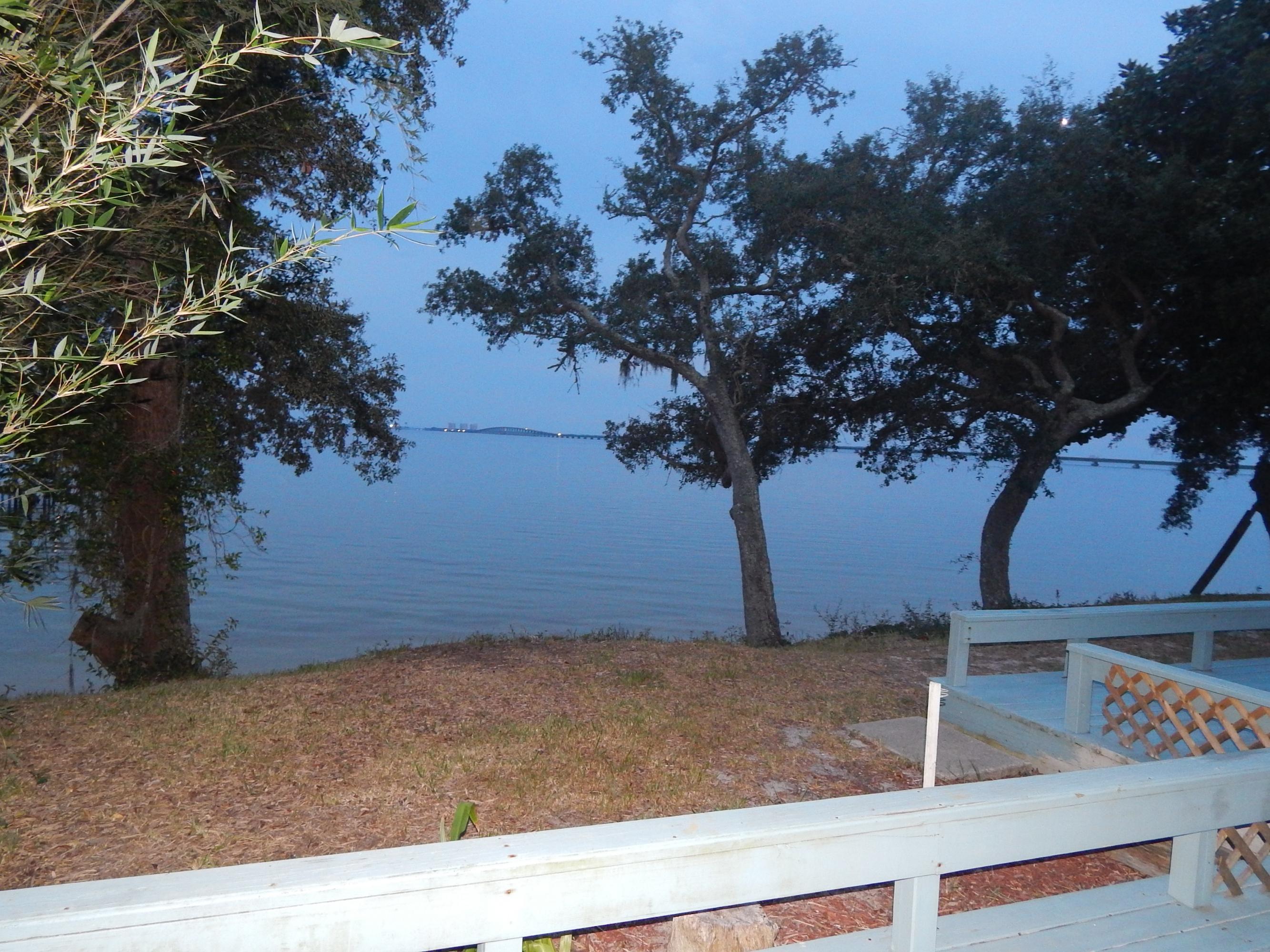 LAKE PIPPIN - Residential