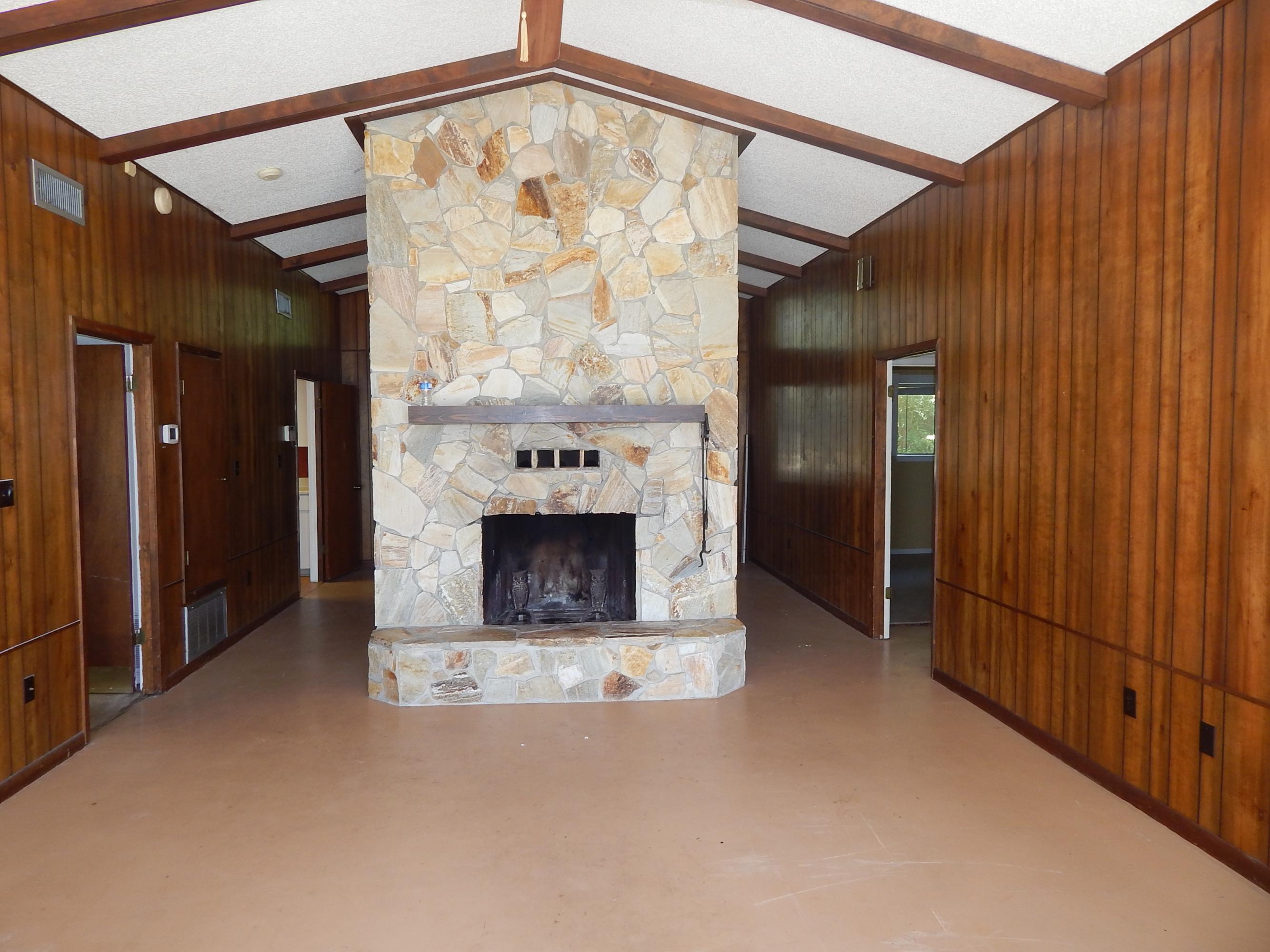 LAKE PIPPIN - Residential