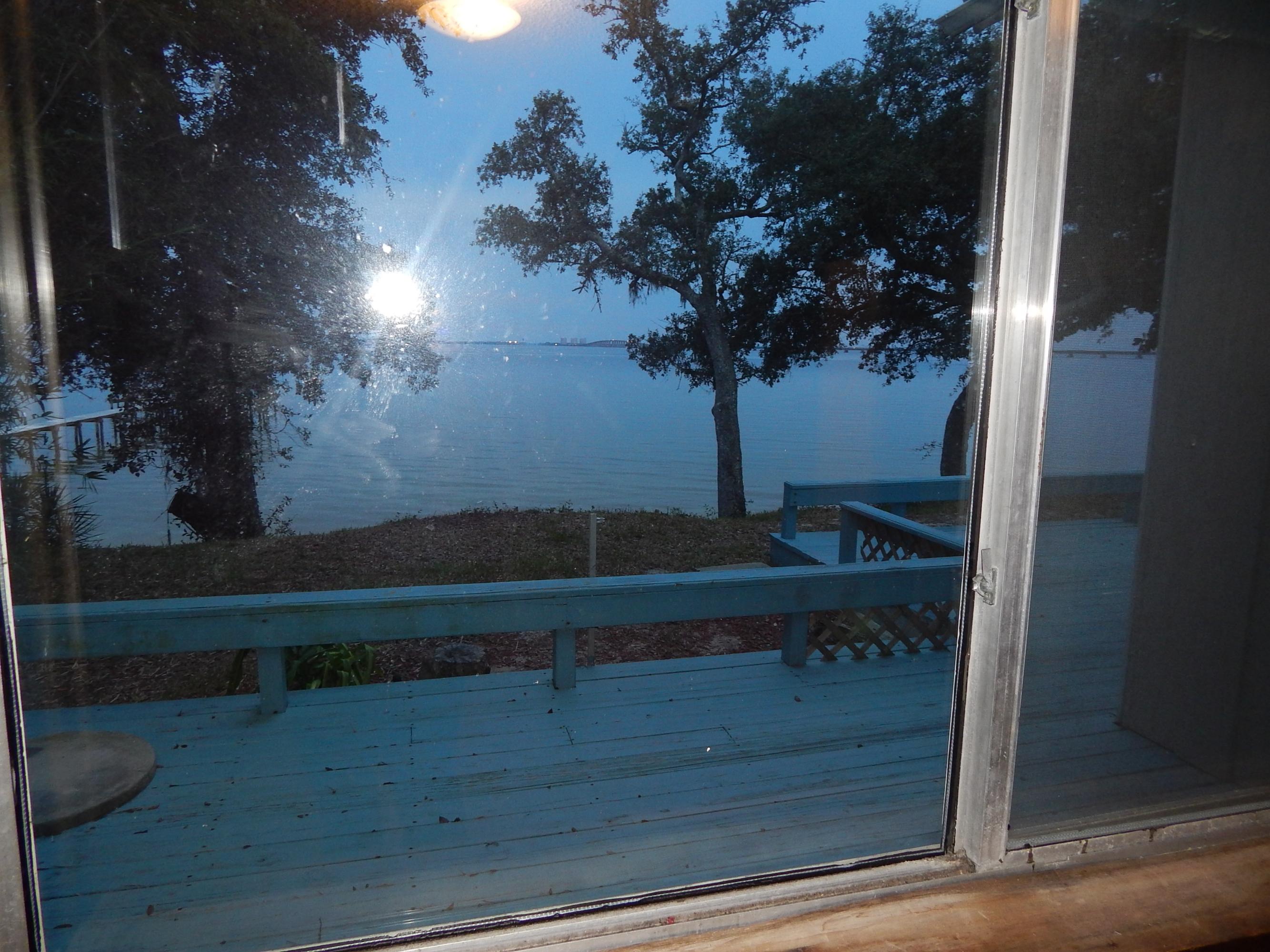 LAKE PIPPIN - Residential