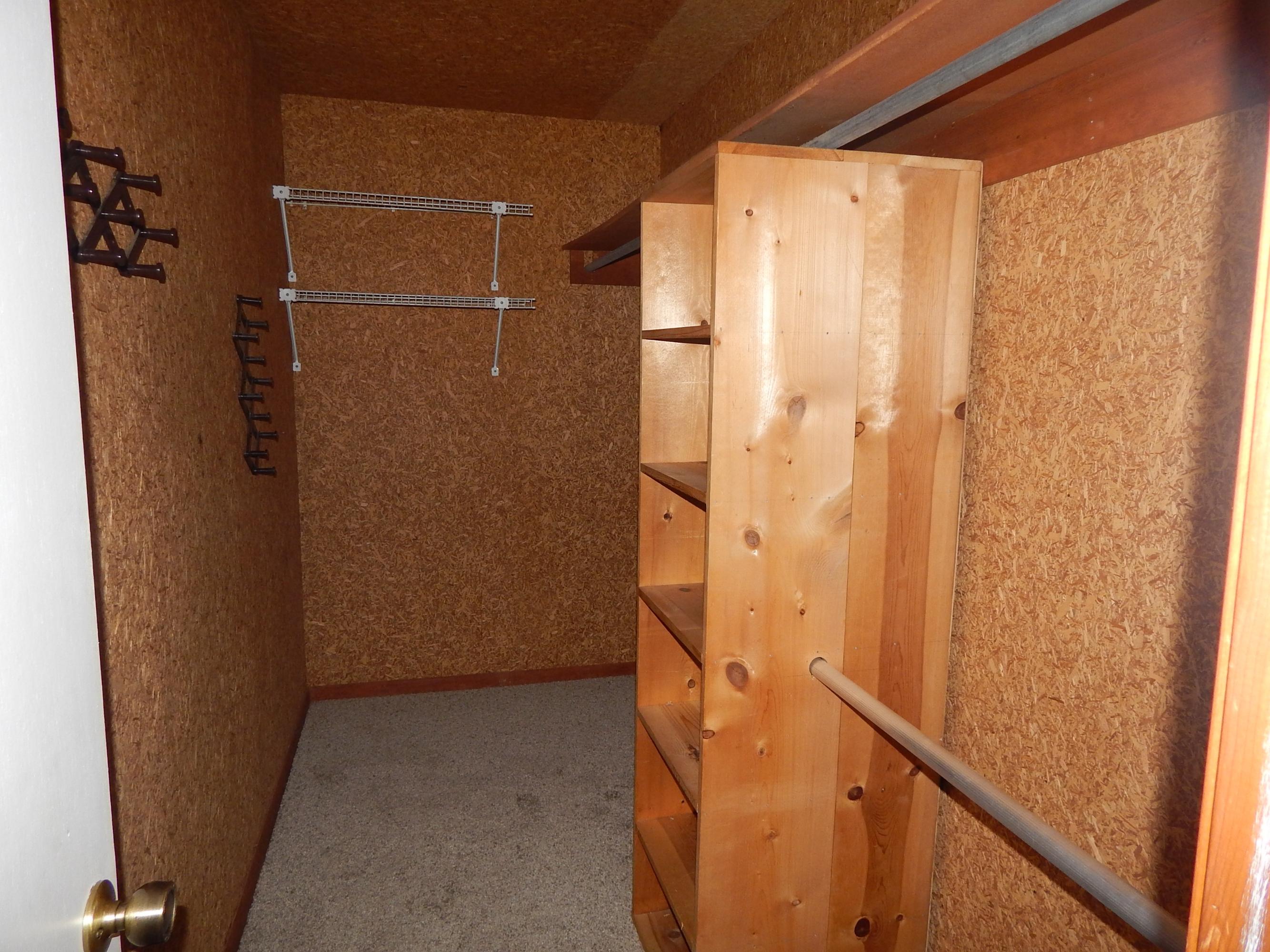 LAKE PIPPIN - Residential