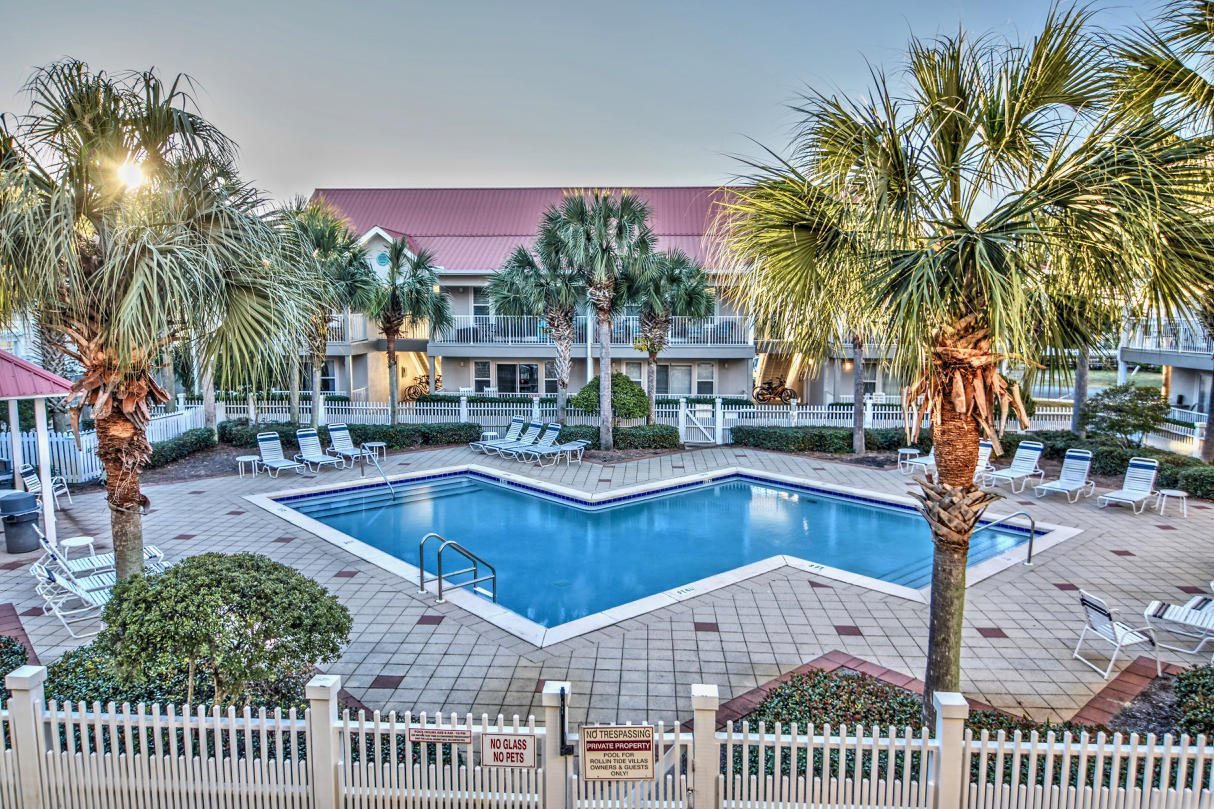 ROLLIN TIDE VILLAS - Residential
