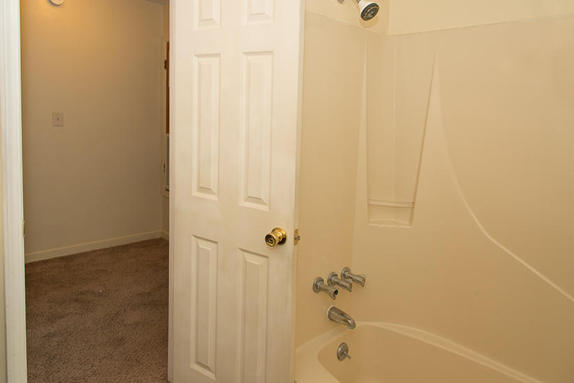 QUAIL MEADOWS - Residential Lease