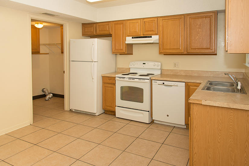 QUAIL MEADOWS - Residential Lease