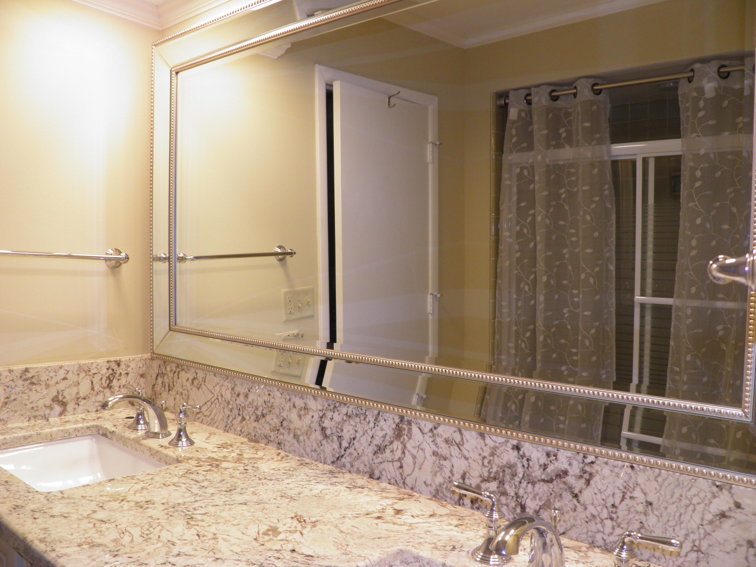 YACHT CLUB ESTATES - Residential Lease