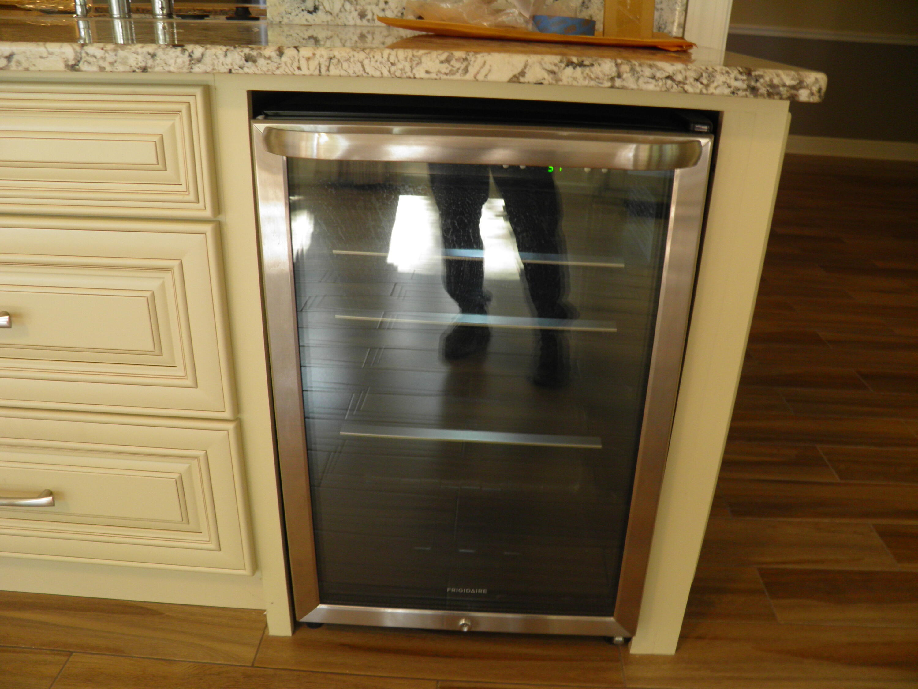 YACHT CLUB ESTATES - Residential Lease