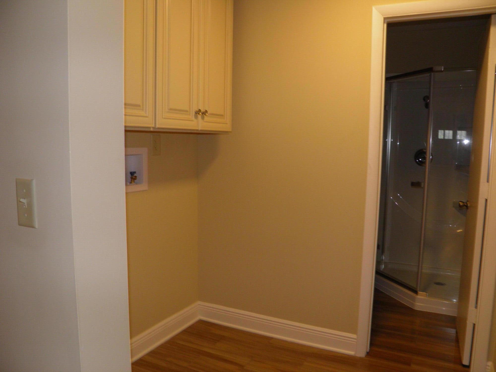 YACHT CLUB ESTATES - Residential Lease