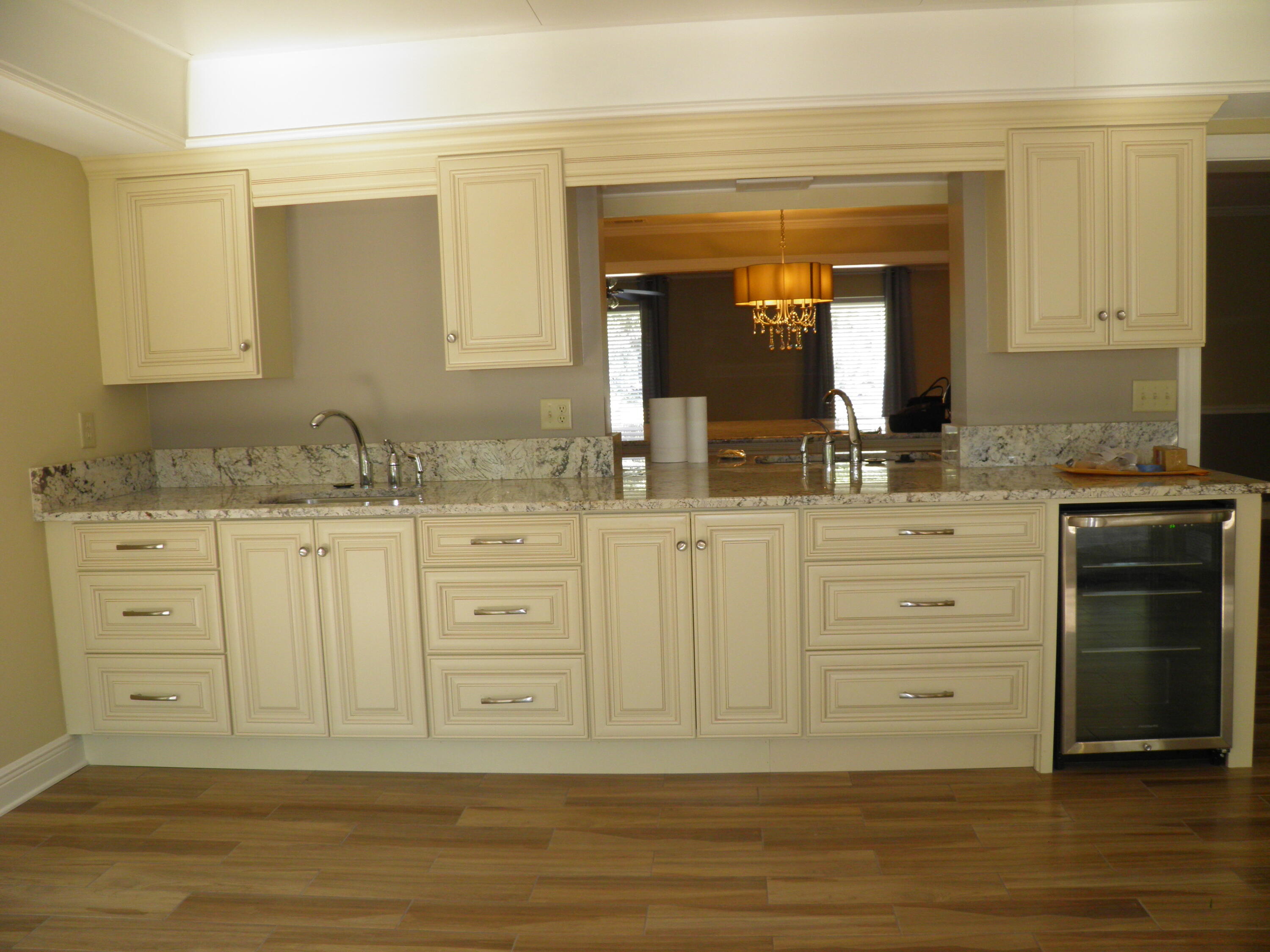 YACHT CLUB ESTATES - Residential Lease