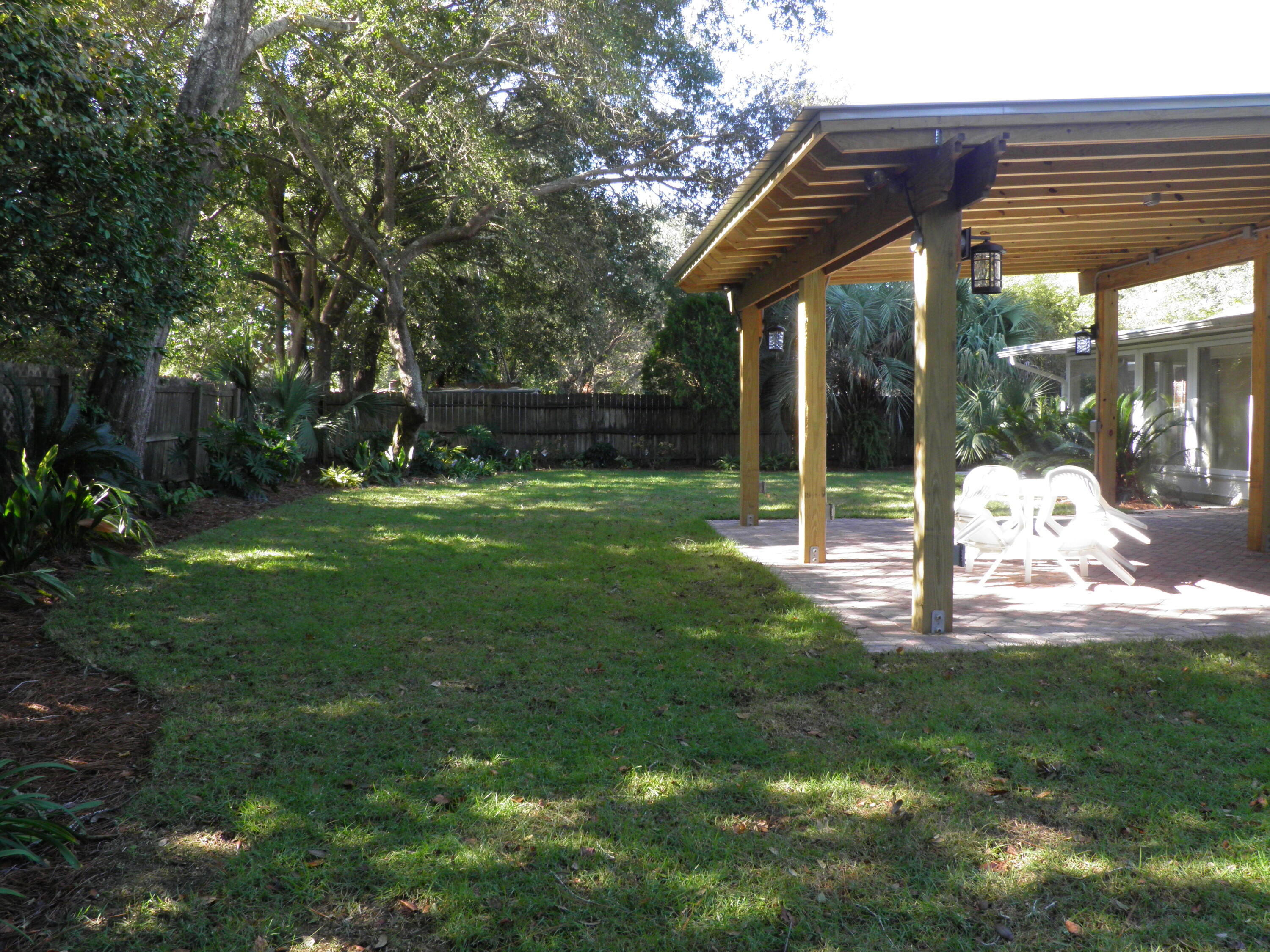 YACHT CLUB ESTATES - Residential Lease