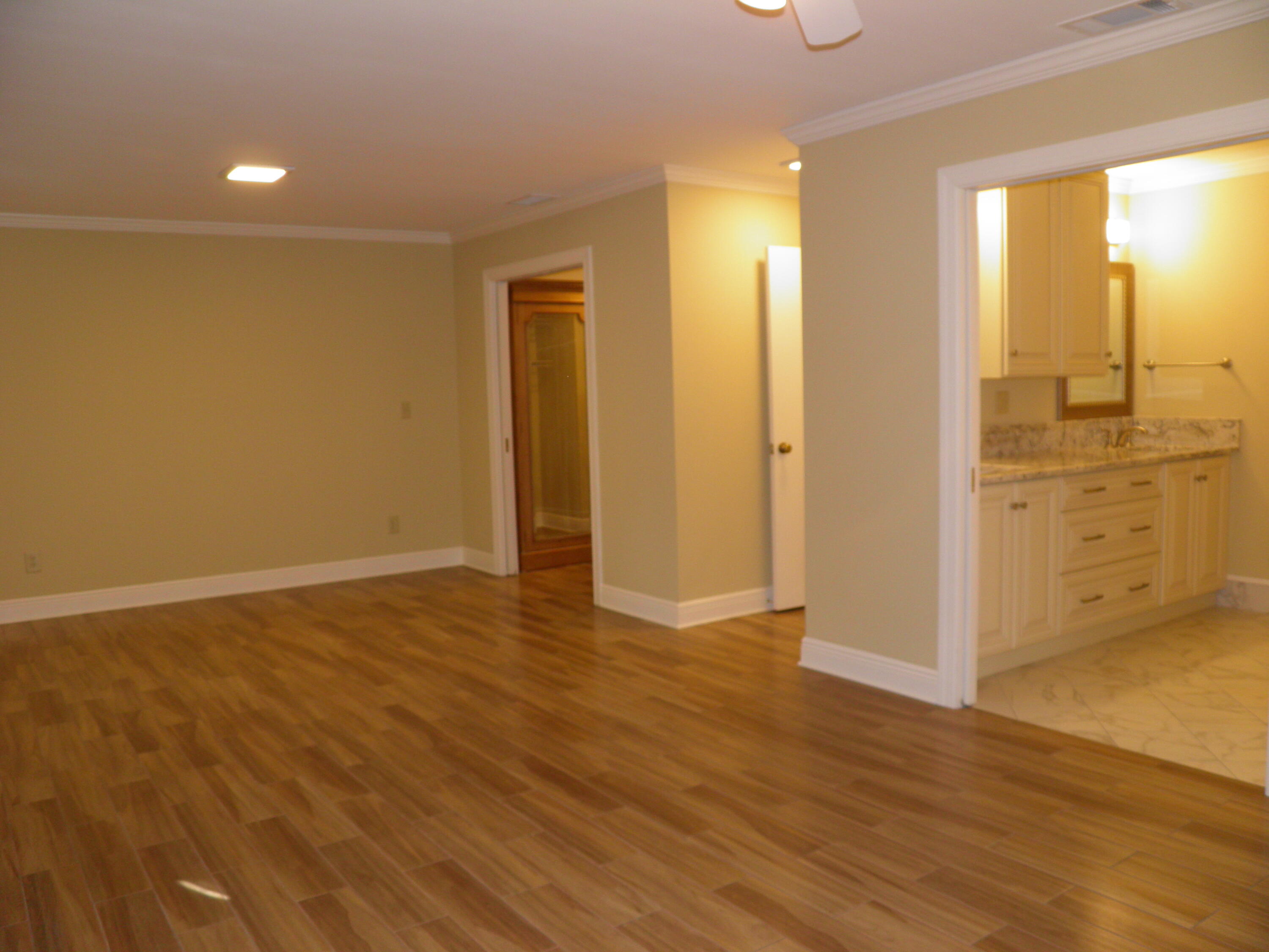 YACHT CLUB ESTATES - Residential Lease