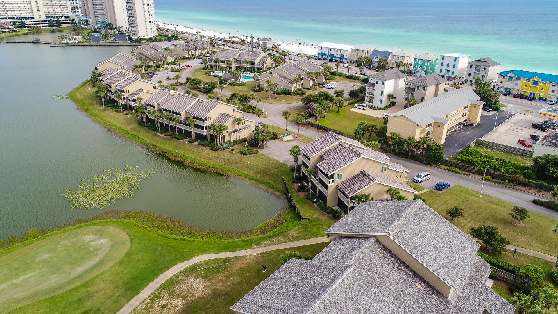 SEASCAPE CONDO LAKEFRONT VILLA (PHASE 6B) - Residential