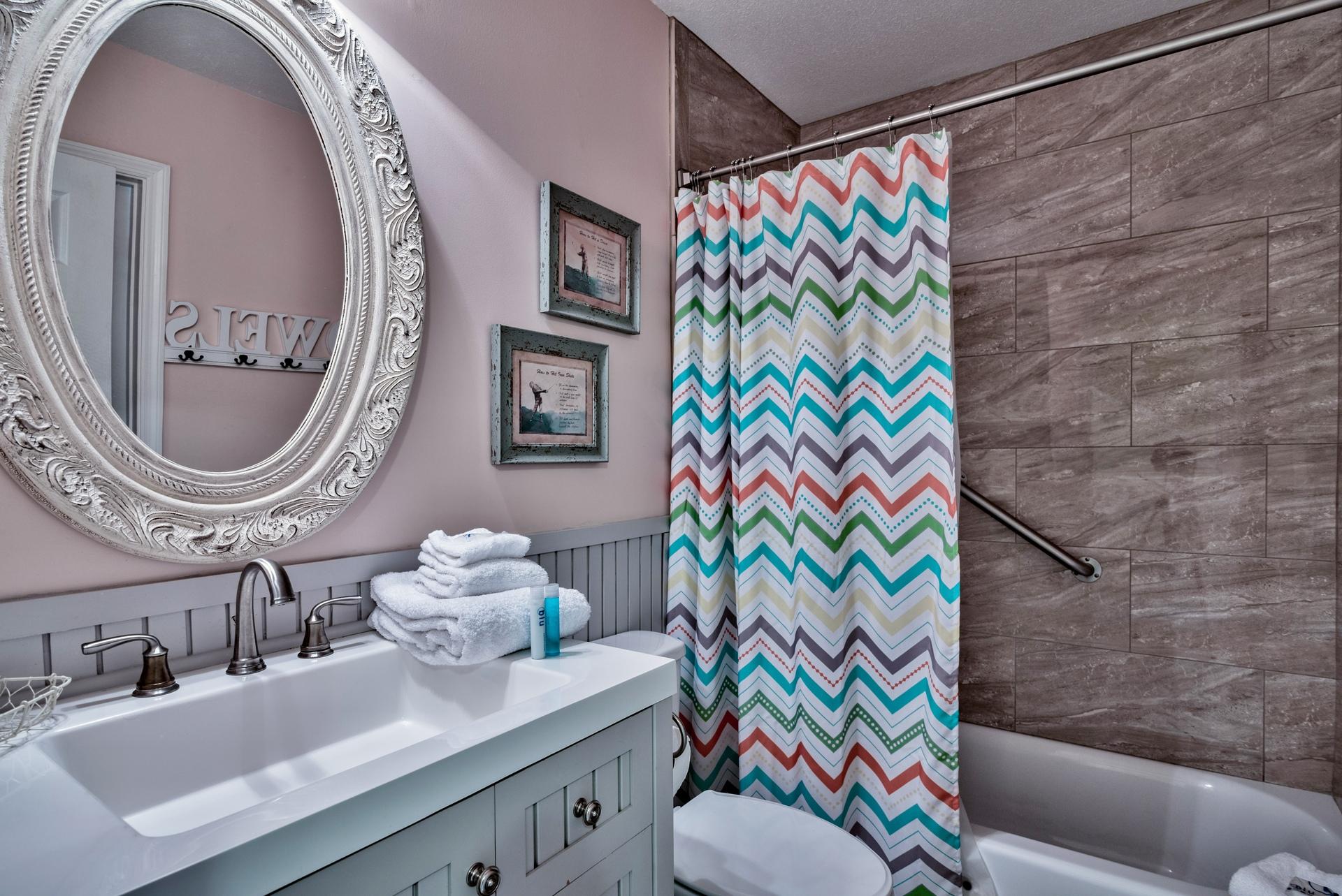 SEASCAPE CONDO LAKEFRONT VILLA (PHASE 6B) - Residential