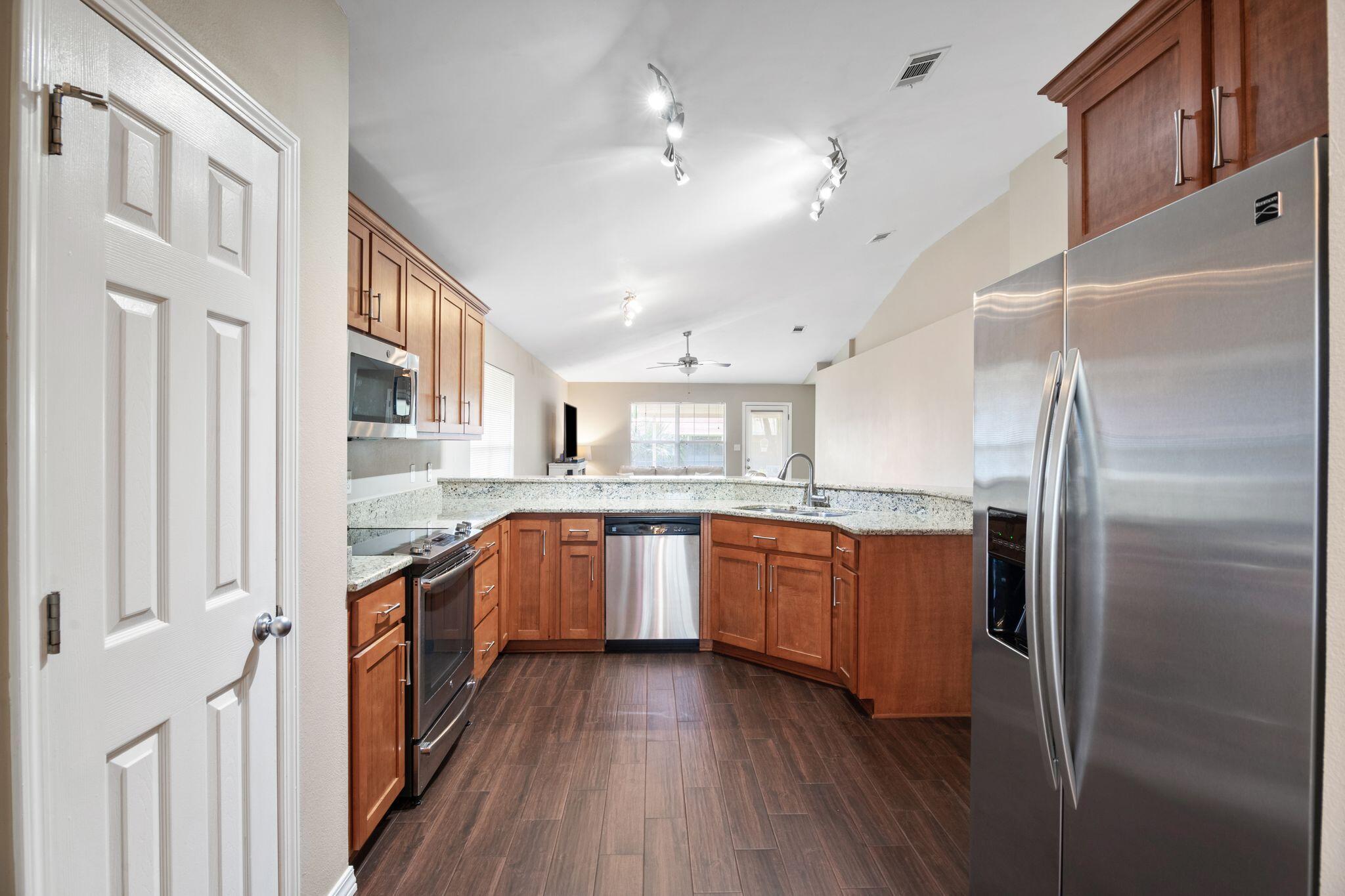 VICTORIAN VILLAGE - Residential