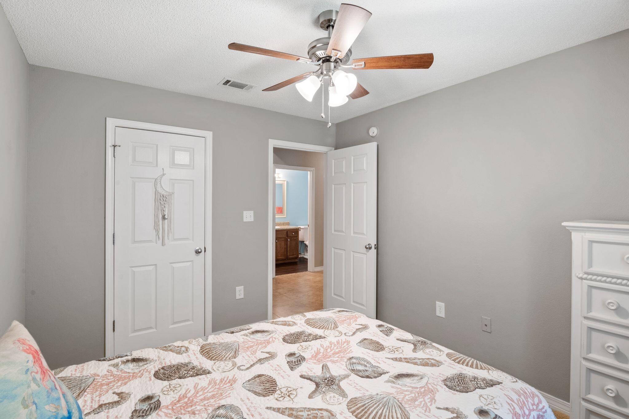 VICTORIAN VILLAGE - Residential