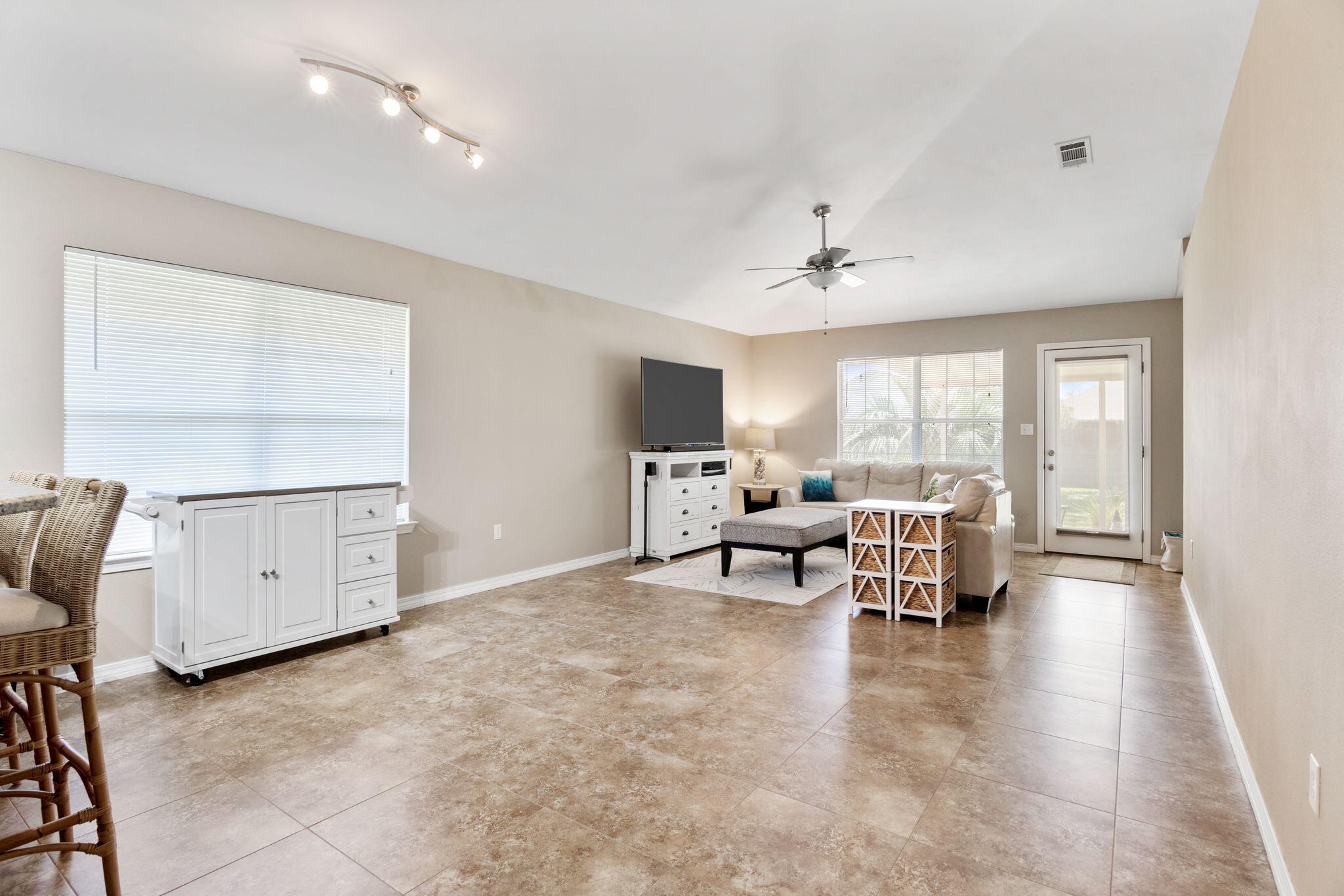 VICTORIAN VILLAGE - Residential