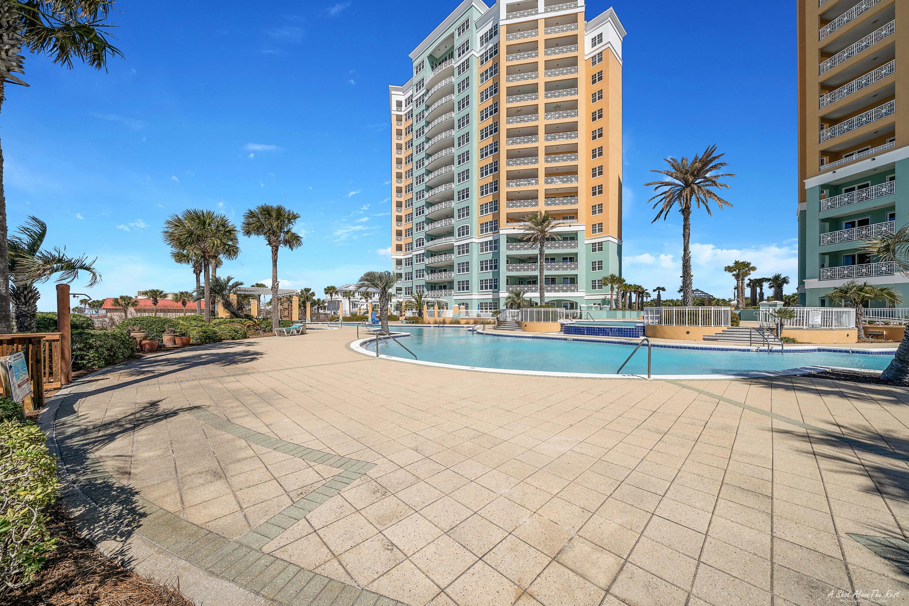 En Soleil - Residential