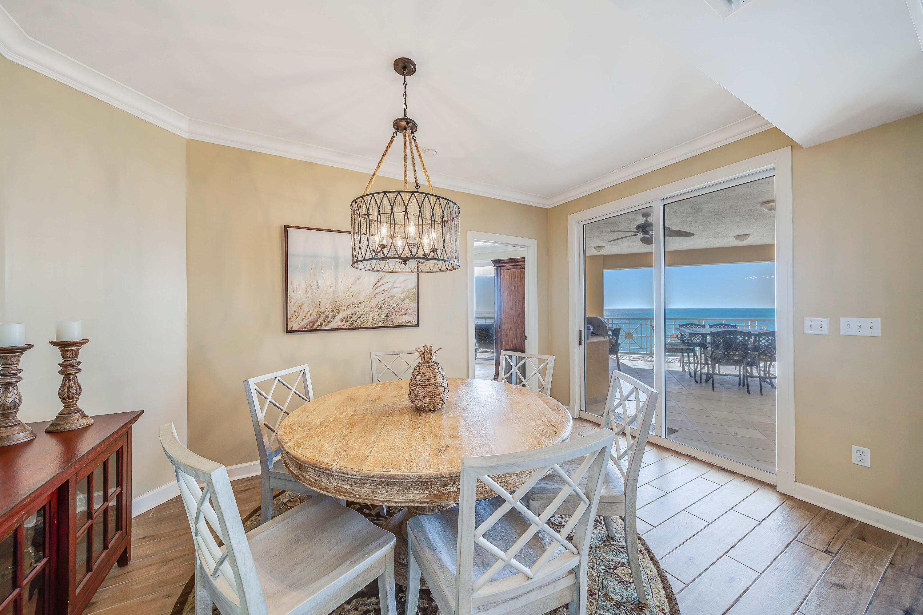 En Soleil - Residential