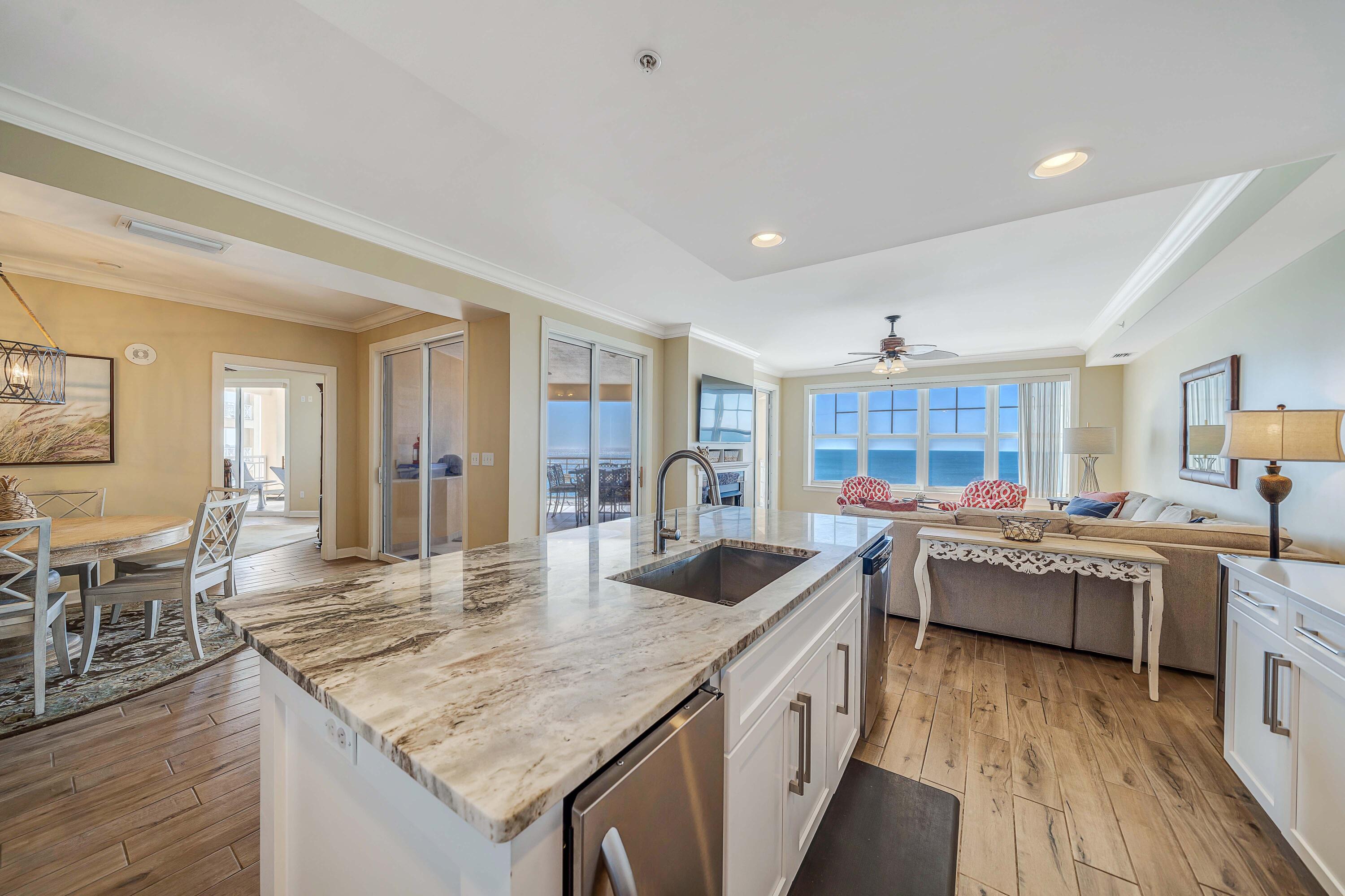 En Soleil - Residential