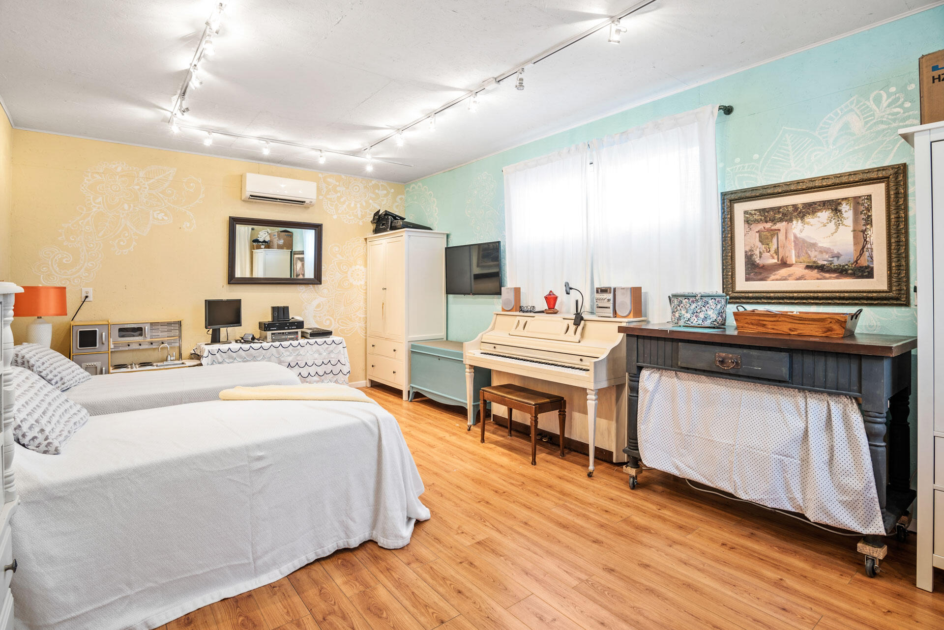 GULFVIEW HEIGHTS - Residential