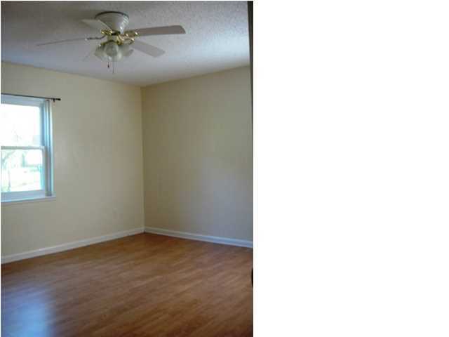 EDGEWATER VILLAGE NORTH - Residential Lease