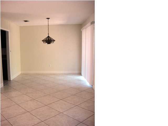 EDGEWATER VILLAGE NORTH - Residential Lease
