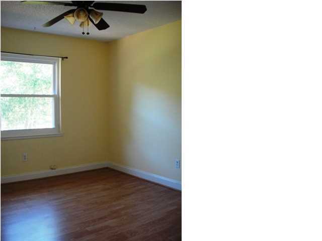 EDGEWATER VILLAGE NORTH - Residential Lease