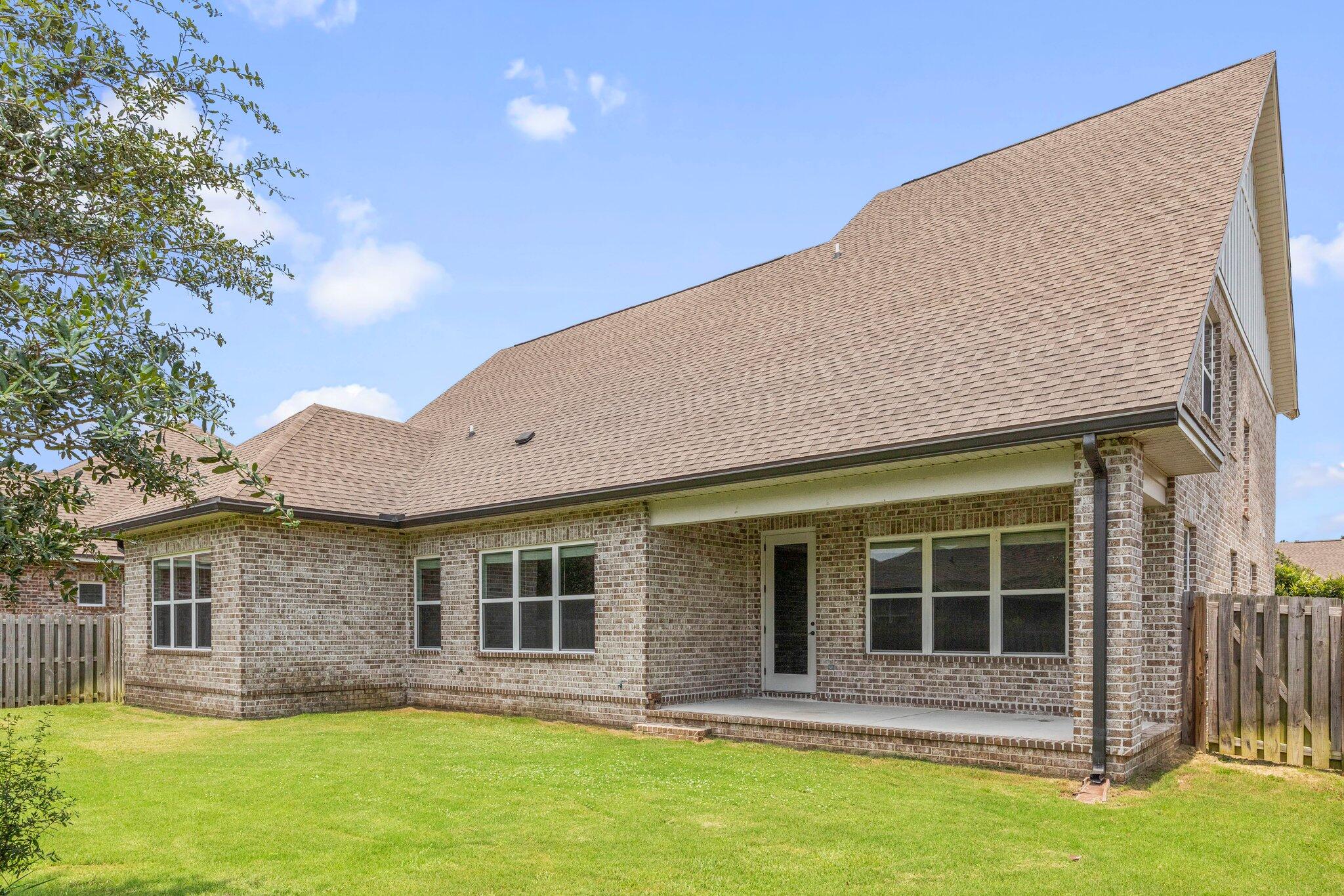 HAMMOCK BAY - Residential Lease