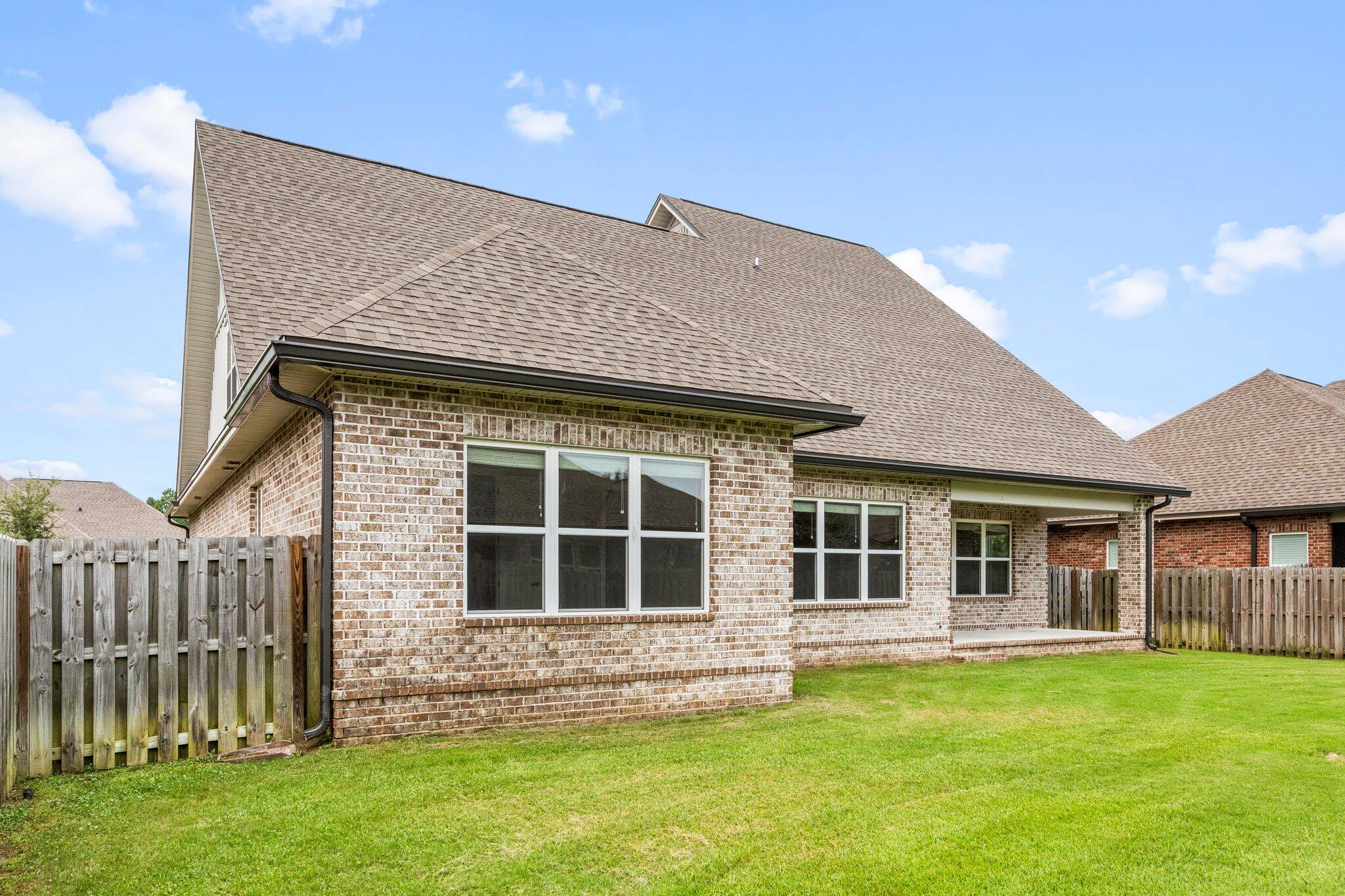 HAMMOCK BAY - Residential Lease