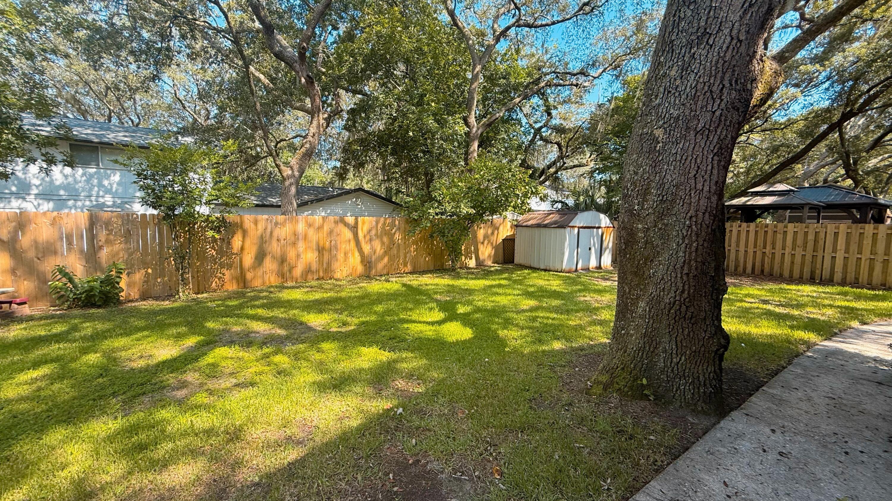 CHELSEA WOODS - Residential