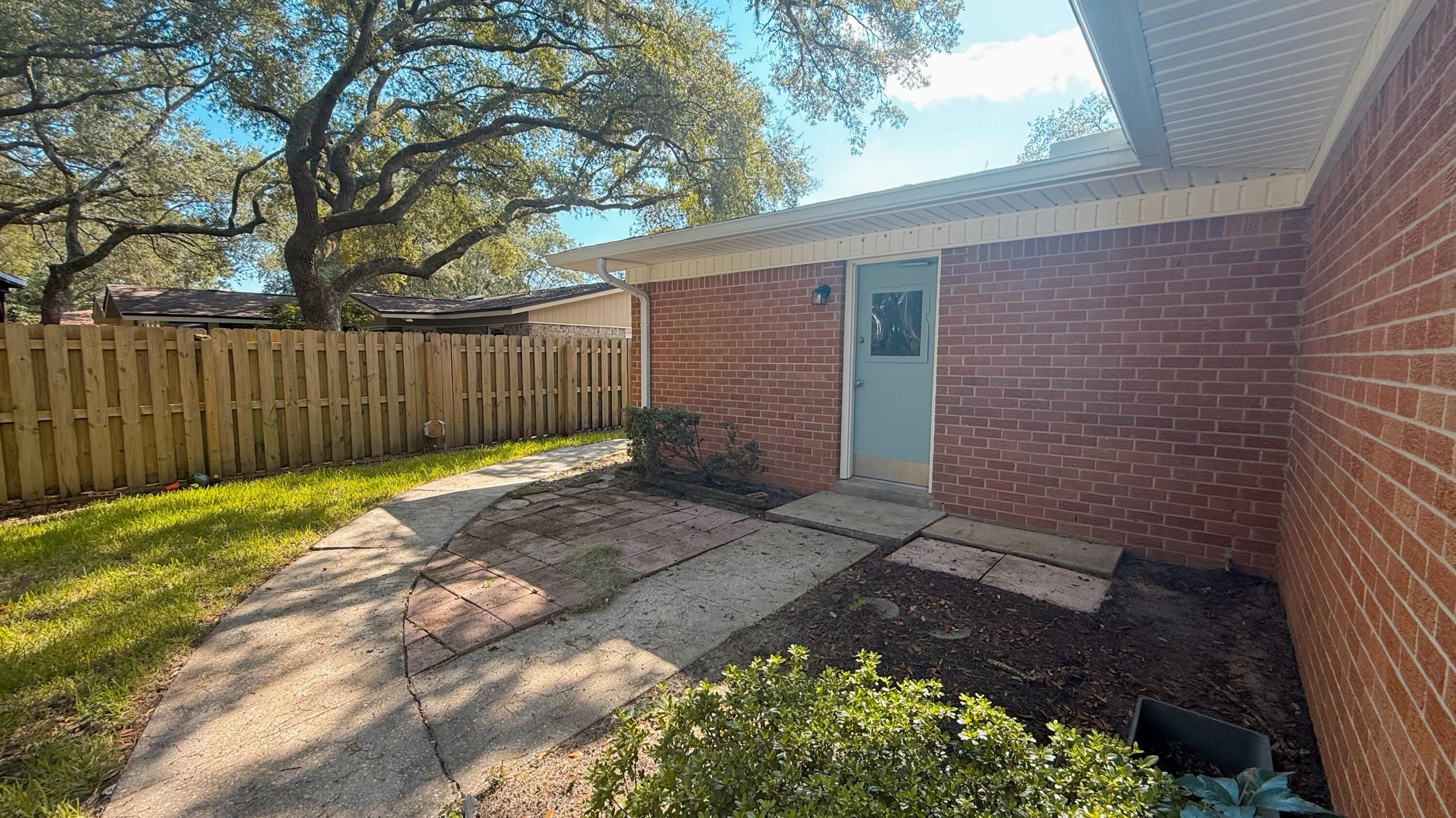 CHELSEA WOODS - Residential