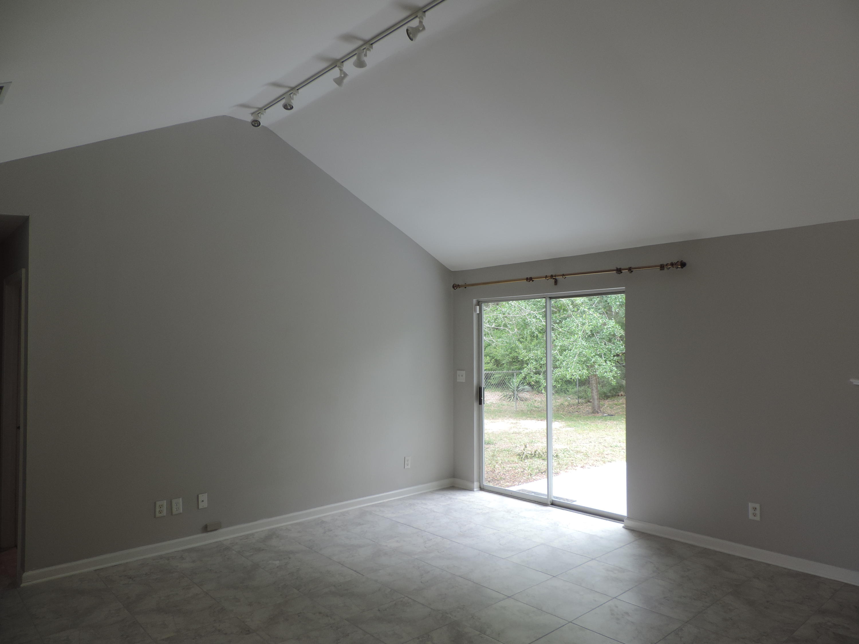 MILLS LANDING - Residential