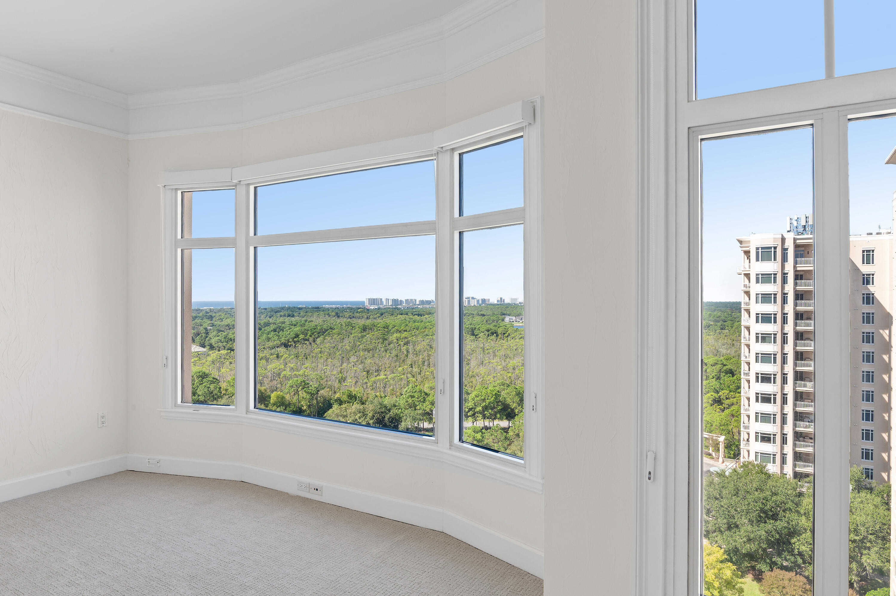 ONE WATER PLACE AT KELLY PLANTATION - Residential Lease
