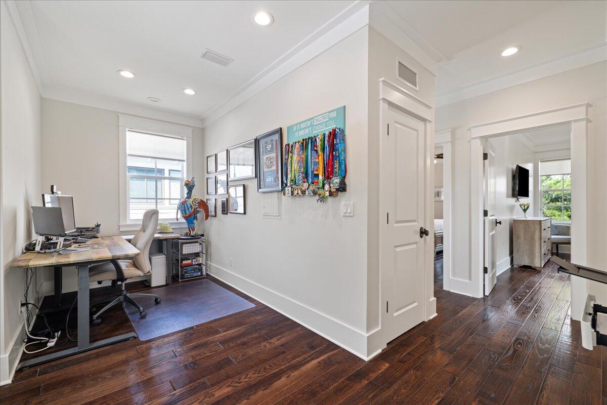 FOREST LAKES - Residential