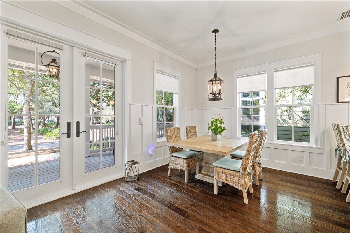 FOREST LAKES - Residential