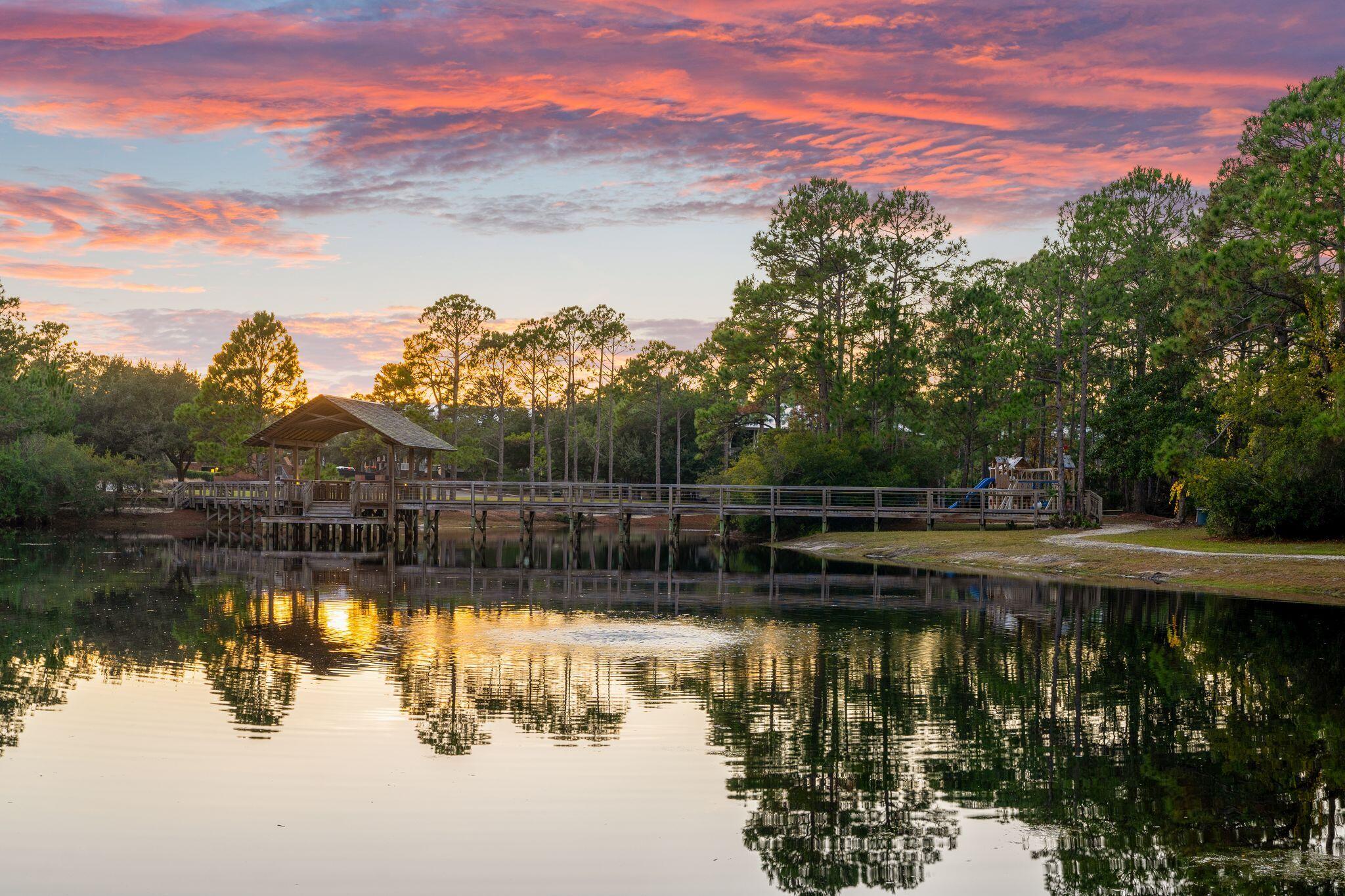 FOREST LAKES - Residential