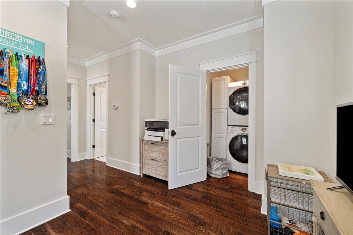 FOREST LAKES - Residential