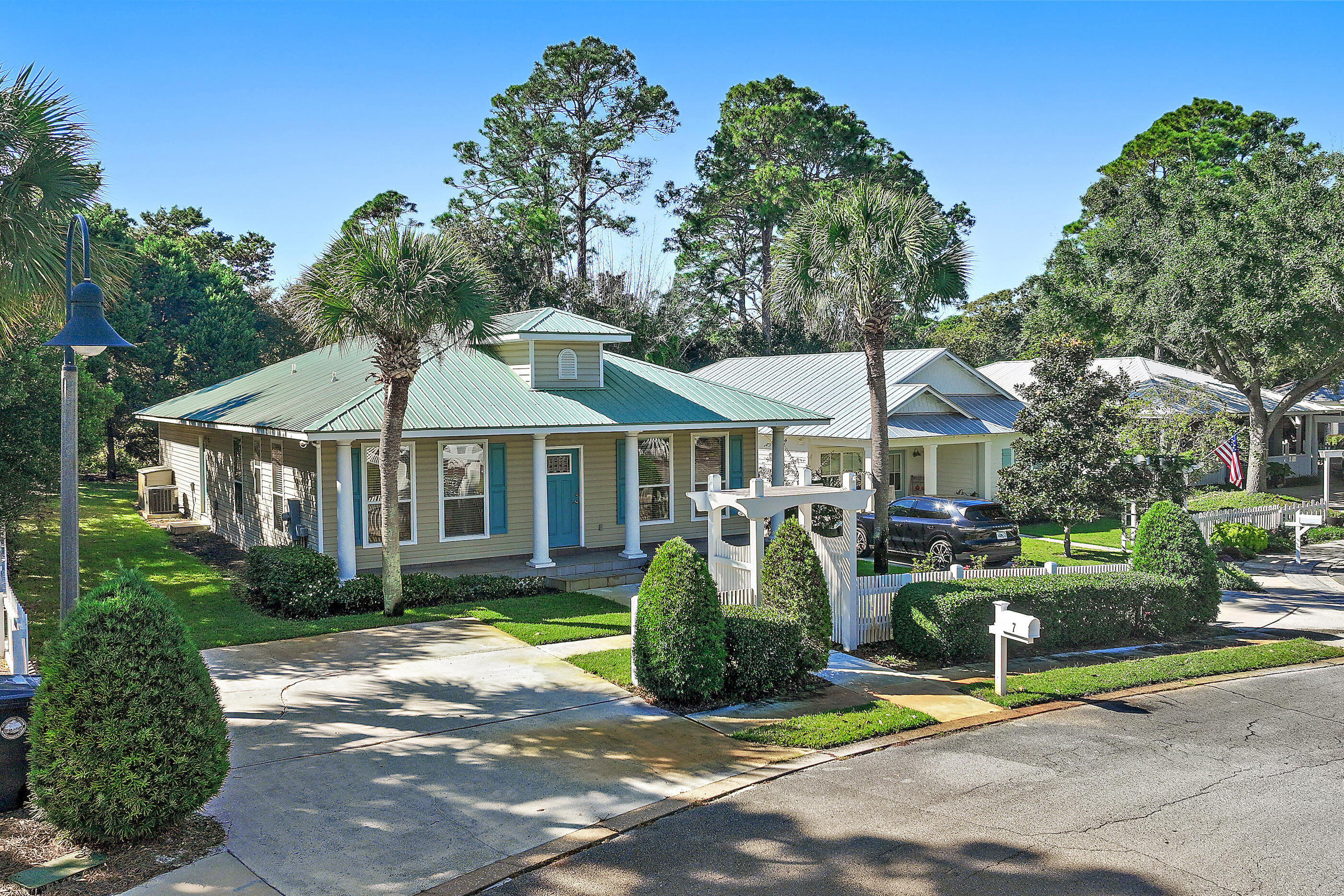 SEA DUNES - Residential