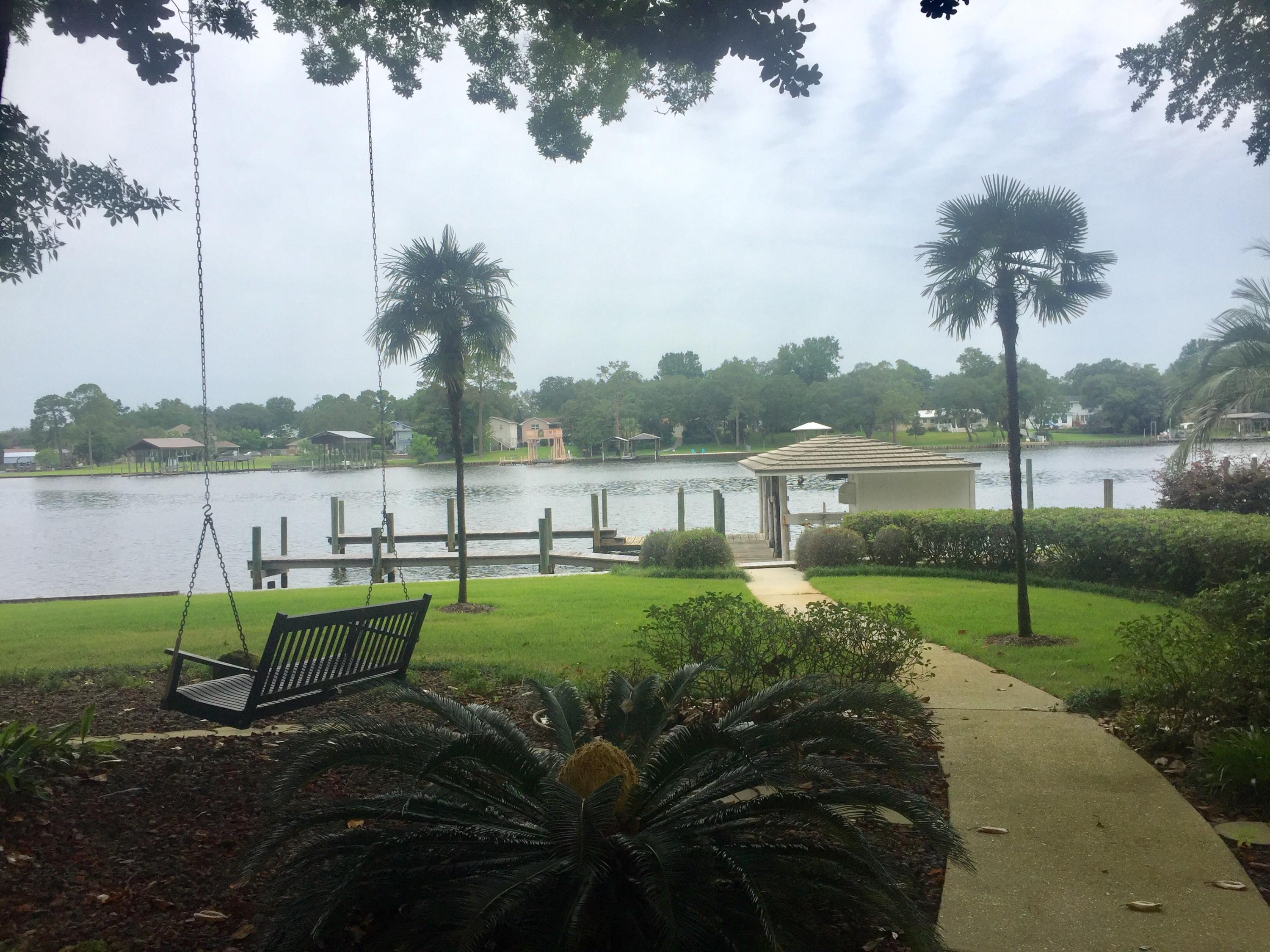 CINCO BAYOU - Residential