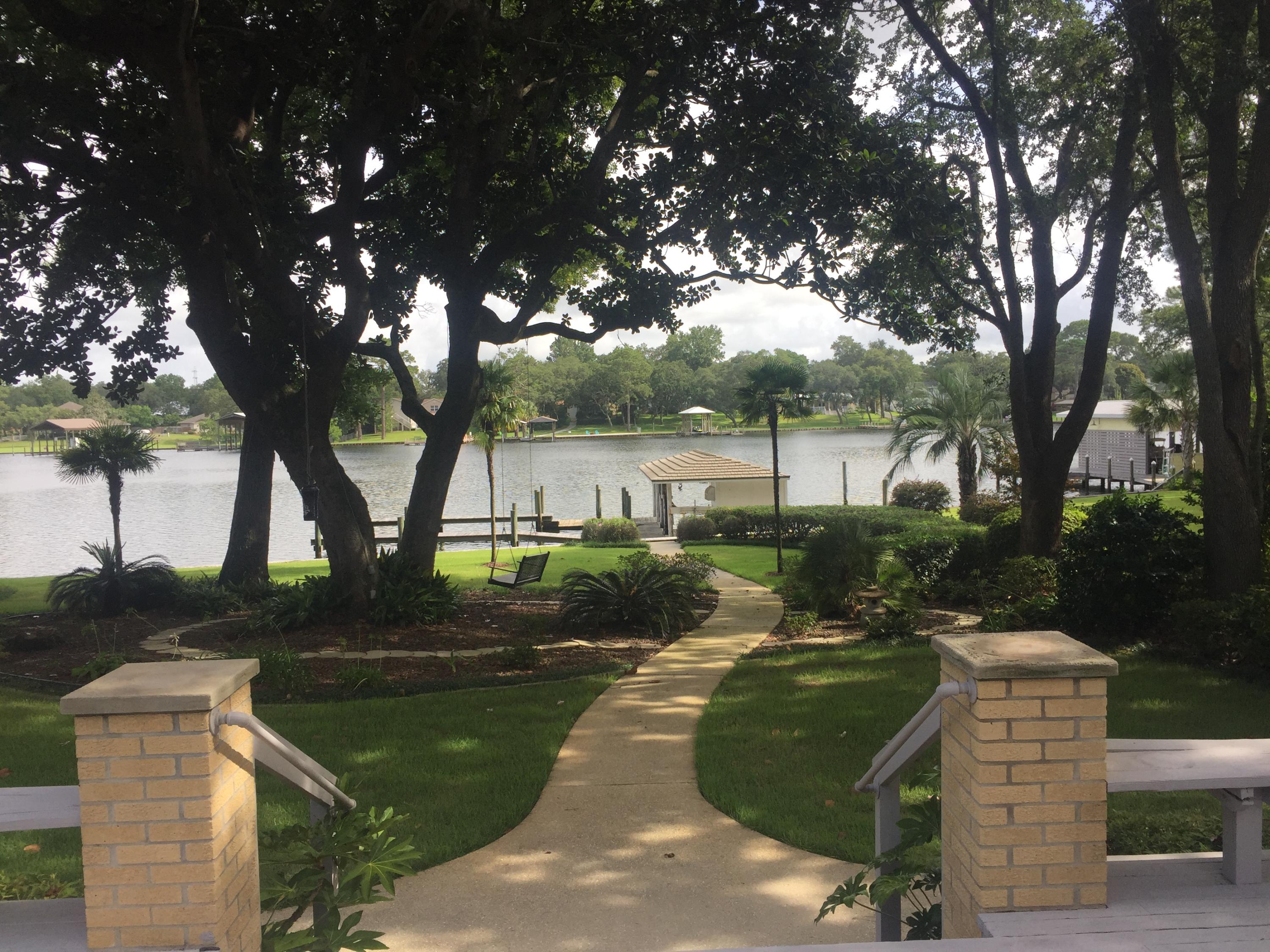 CINCO BAYOU - Residential