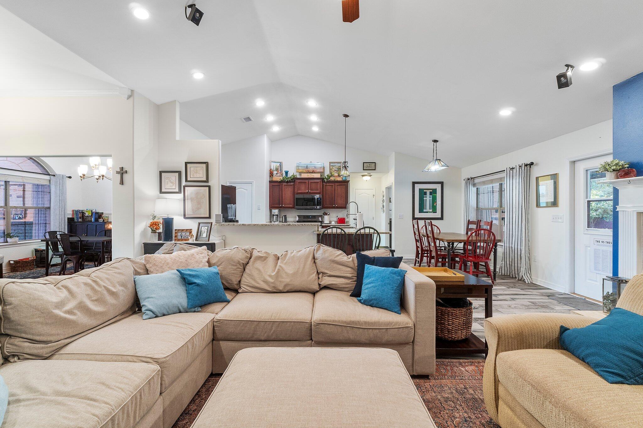 WATERSTONE - Residential