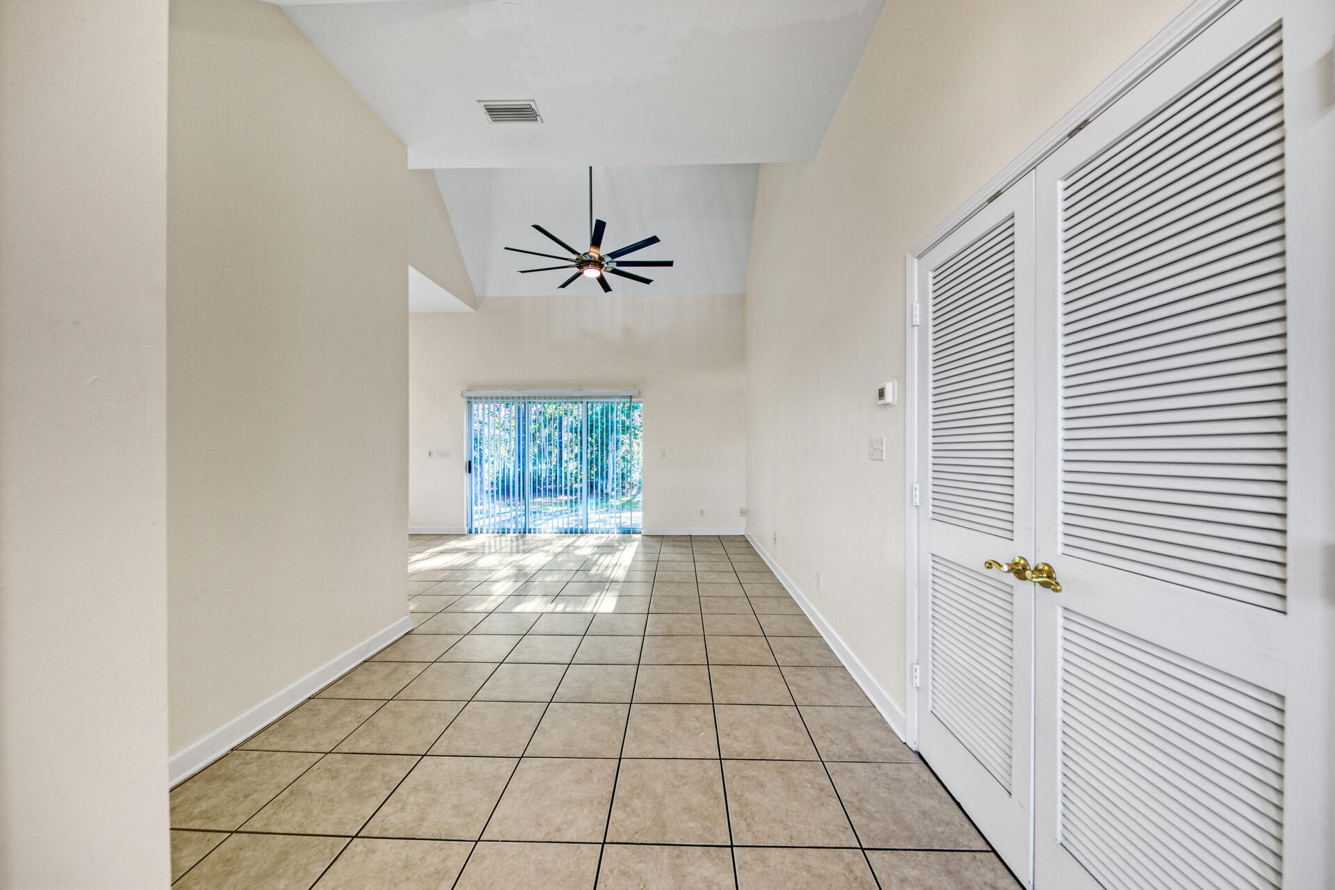 MACK BAYOU ESTATES - Residential Lease