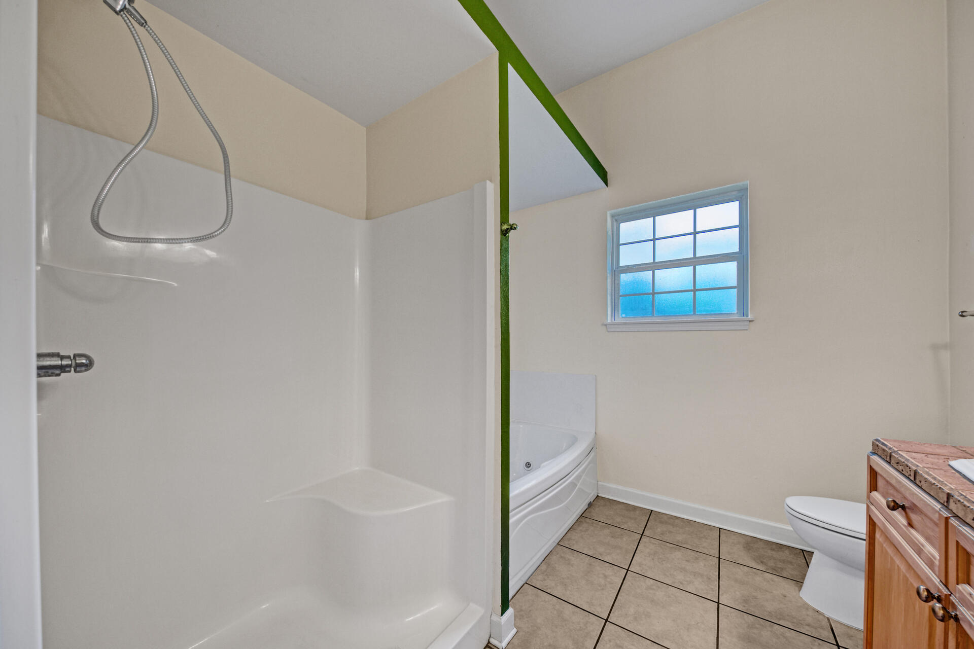 MACK BAYOU ESTATES - Residential Lease